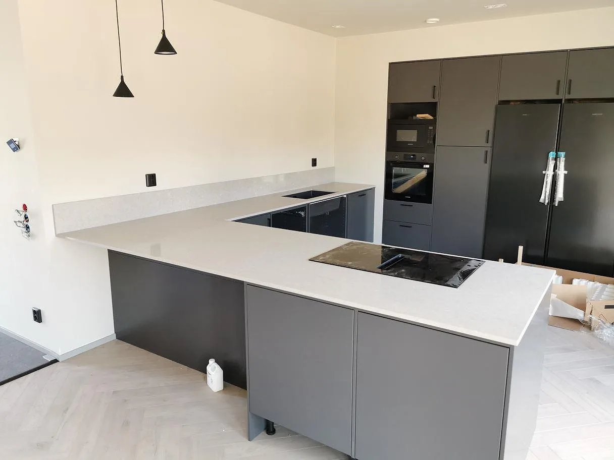 Projekt Caesarstone Clamshell - Nässjö.