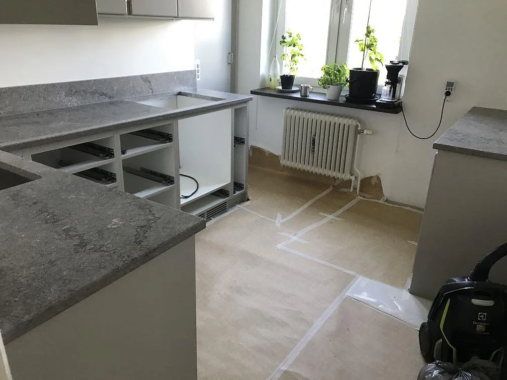 Köksbänkskiva i Caesarstone Turbine Grey, Göteborg | Genomfört projekt ...