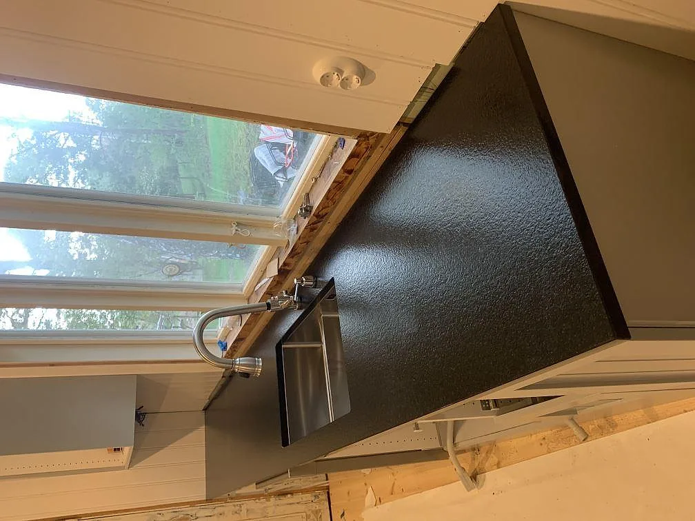 Projekt Nero Assoluto Flamed and Brushed - Lerum.