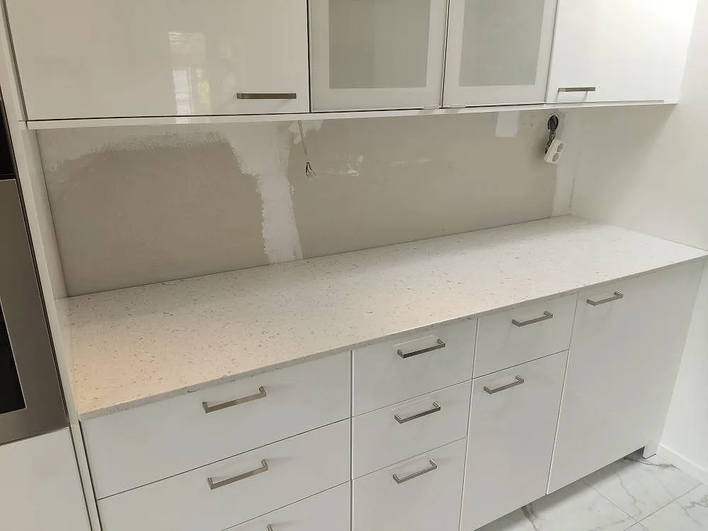 Projekt Silestone Bianco River - Höllviken.