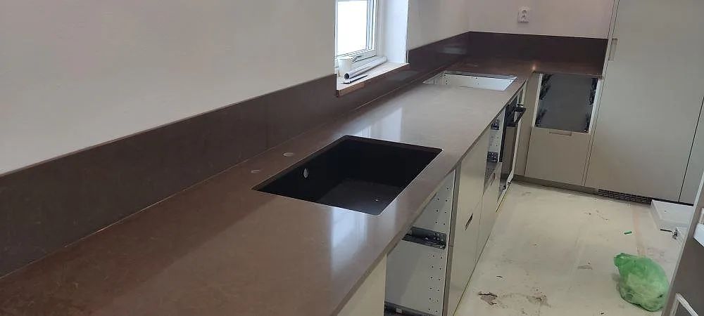Projekt Silestone Iron bark - Skurup.