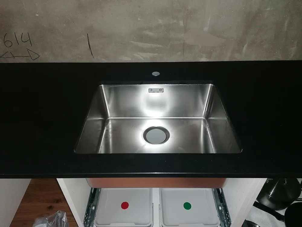 Projekt Silestone Negro Tebas - Göteborg.