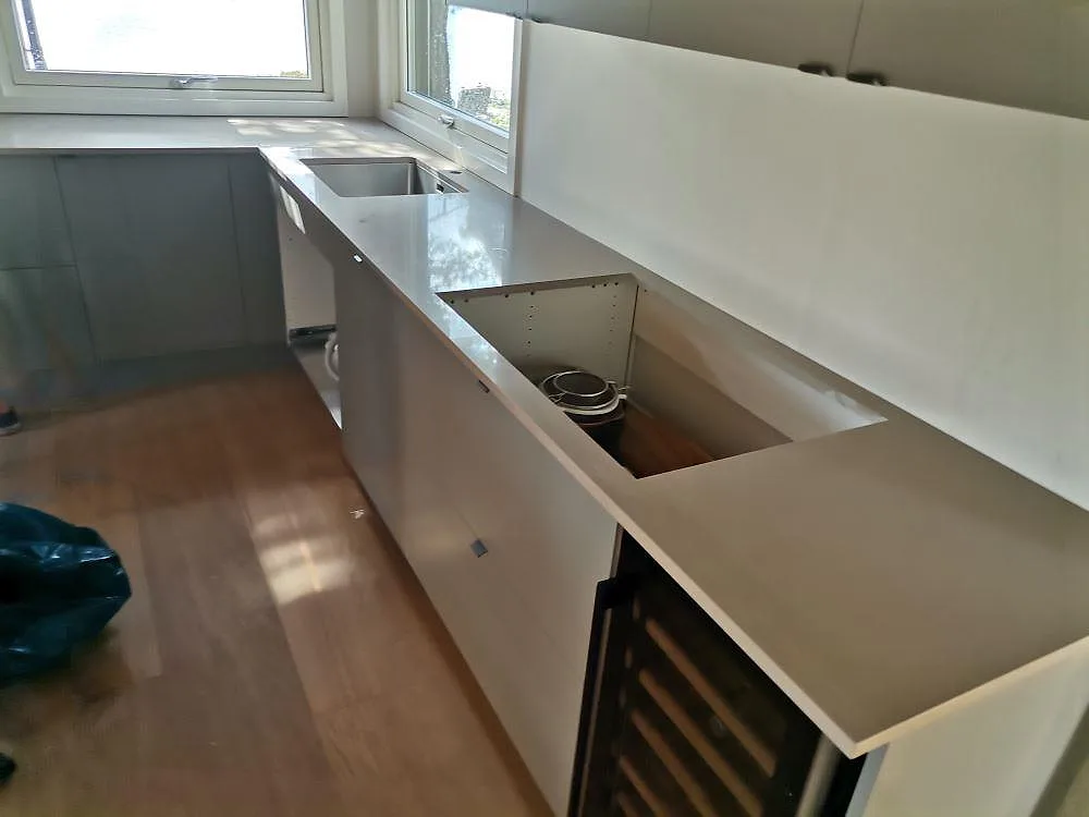 Projekt Silestone Rougui - Gräsö.