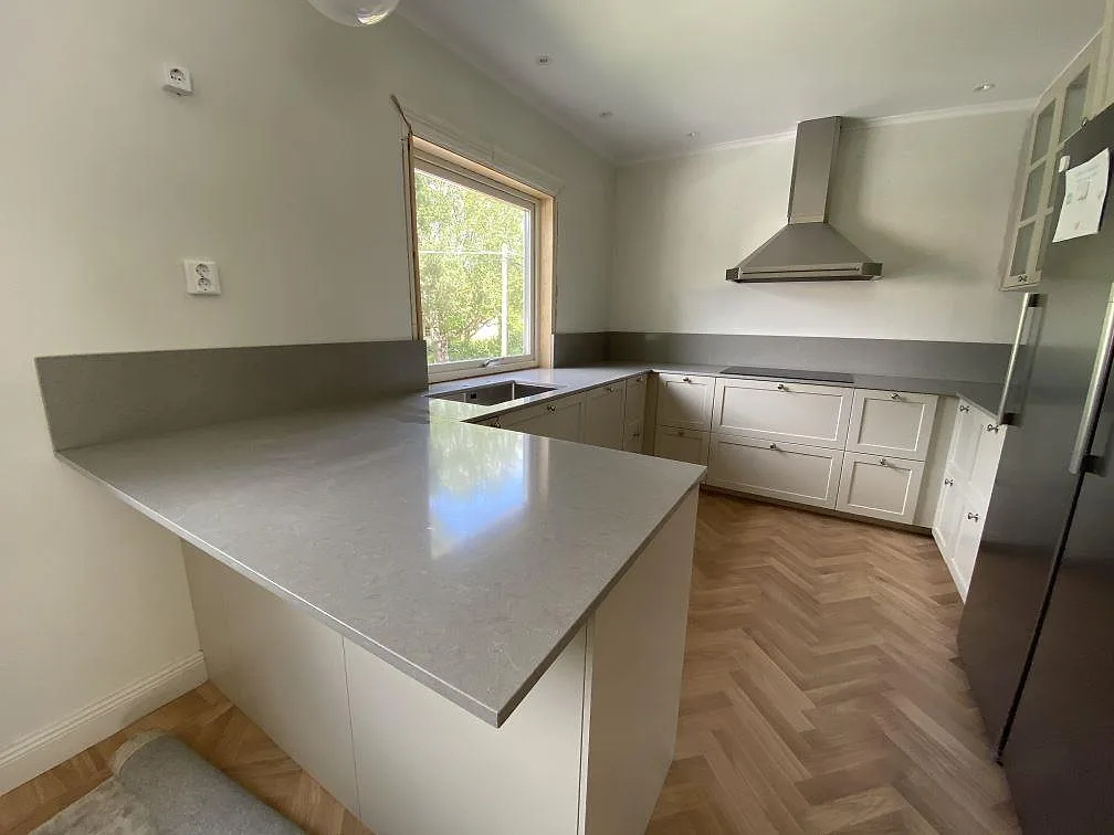 Projekt Technistone Noble Concrete Grey - Enskede.