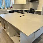 Dekton Aeris - Höllviken - montering  2024-03-15