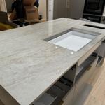 Dekton Arga - Hunnebostrand - montering  2024-11-22