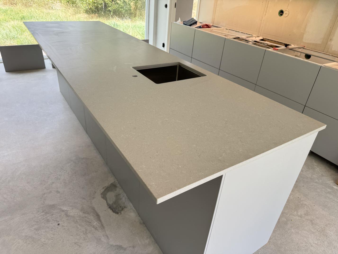 Technistone Noble Concrete Grey - LISTERBY - montering  2025-07-04