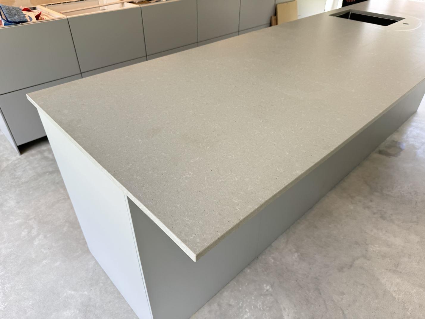 Technistone Noble Concrete Grey - LISTERBY - montering  2025-07-04