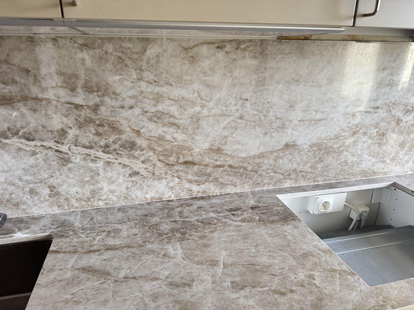 Dekton Taga - Västra Frölunda - montering  2025-10-29