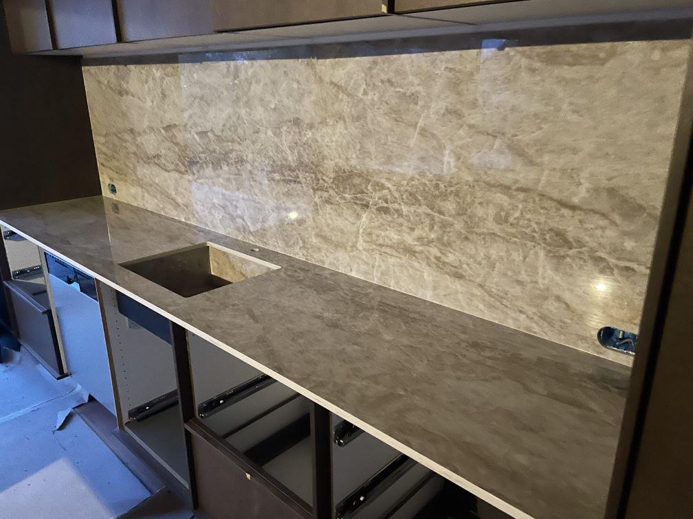 Dekton Taga - Gentofte - montering  2025-12-14