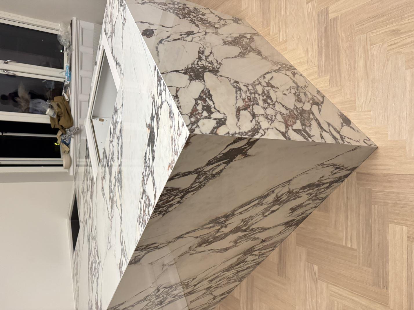 Nuovo Corso Arabescato Viola - Helsingborg - montering  2025-12-21