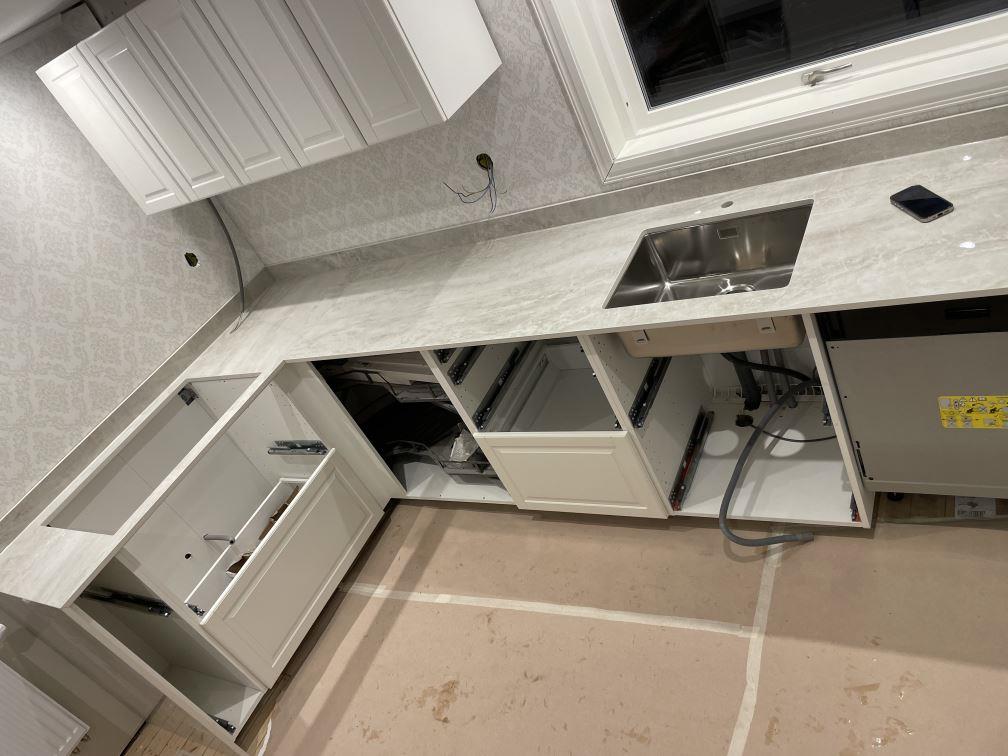 Nuovo Corso Taj Mahal - Skänninge - montering  2026-02-16