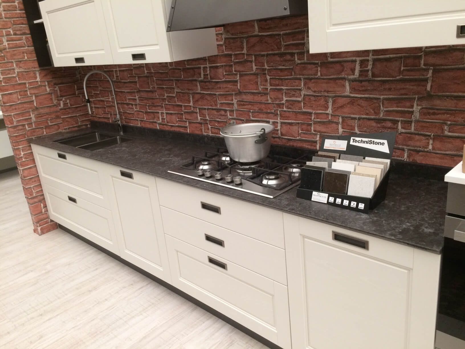 Technistone Noble Pietra Grey