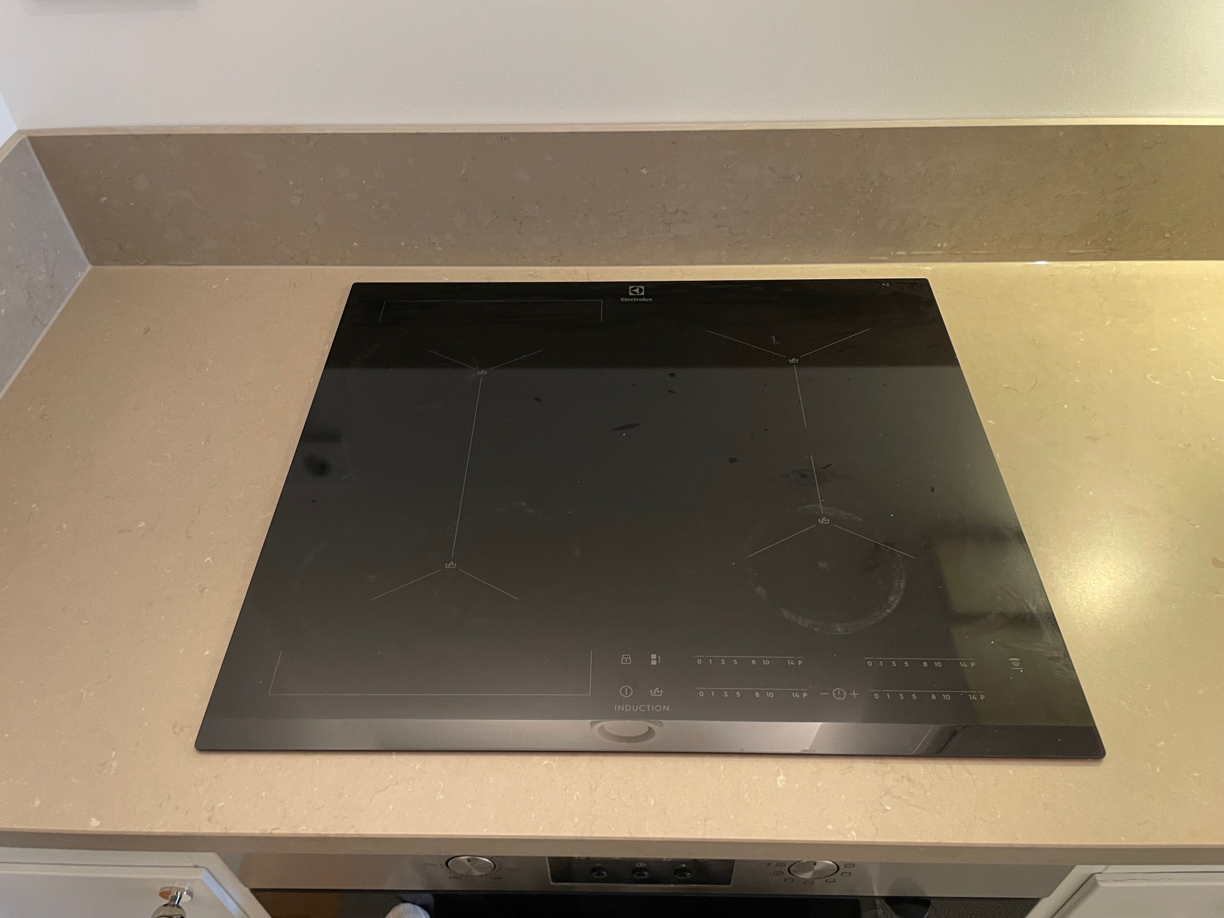 Köksbänkskiva i Silestone Coral Clay, Nacka