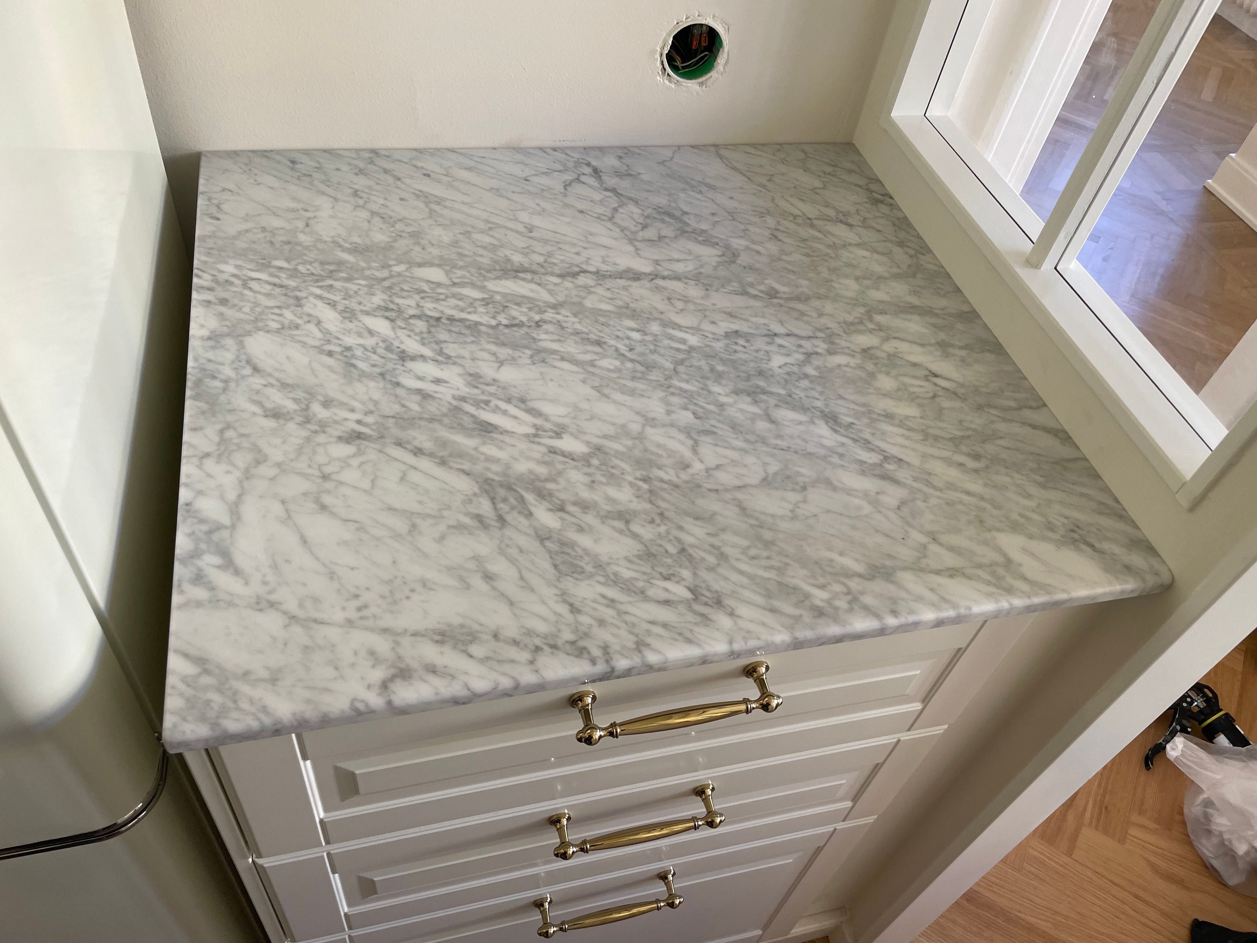 Carrara C köksbänkskiva i Stockholm