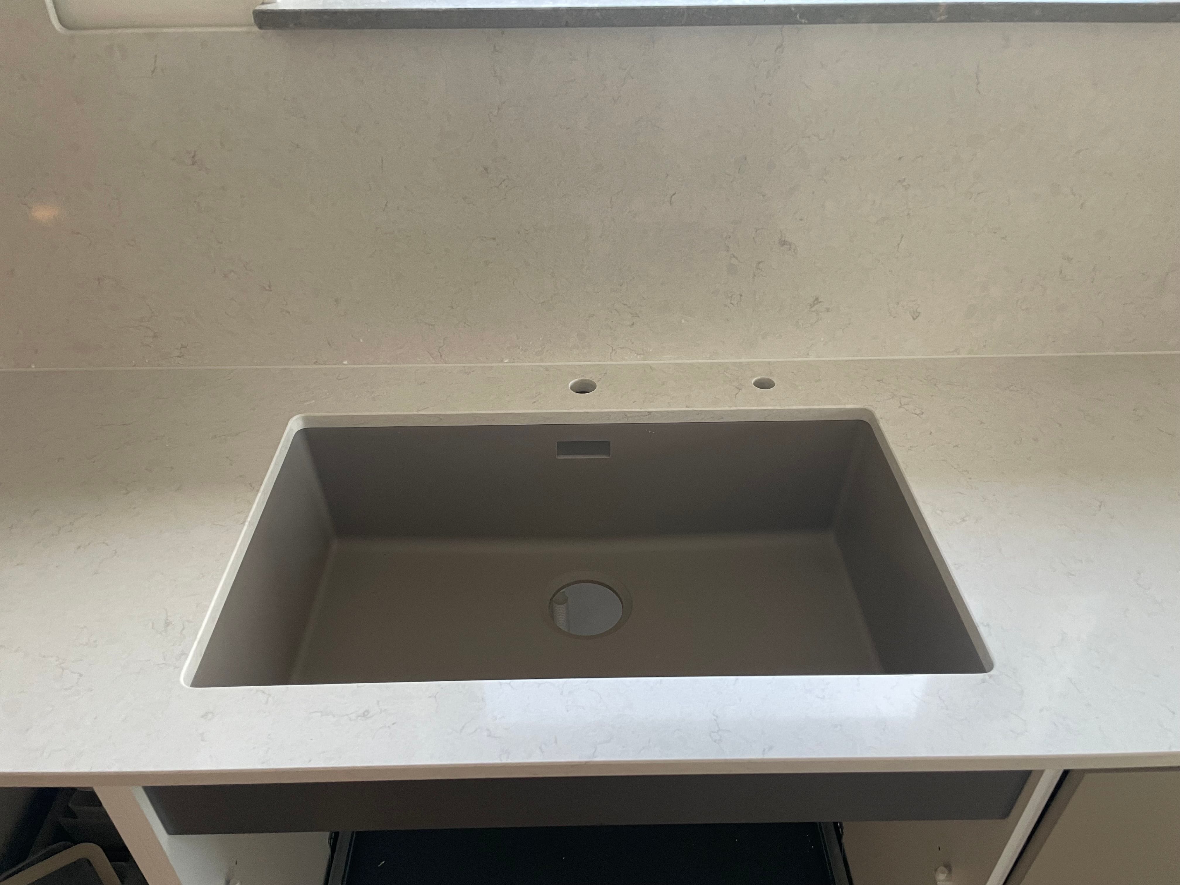 Köksbänkskiva i Silestone Snowy Ibiza, Nacka