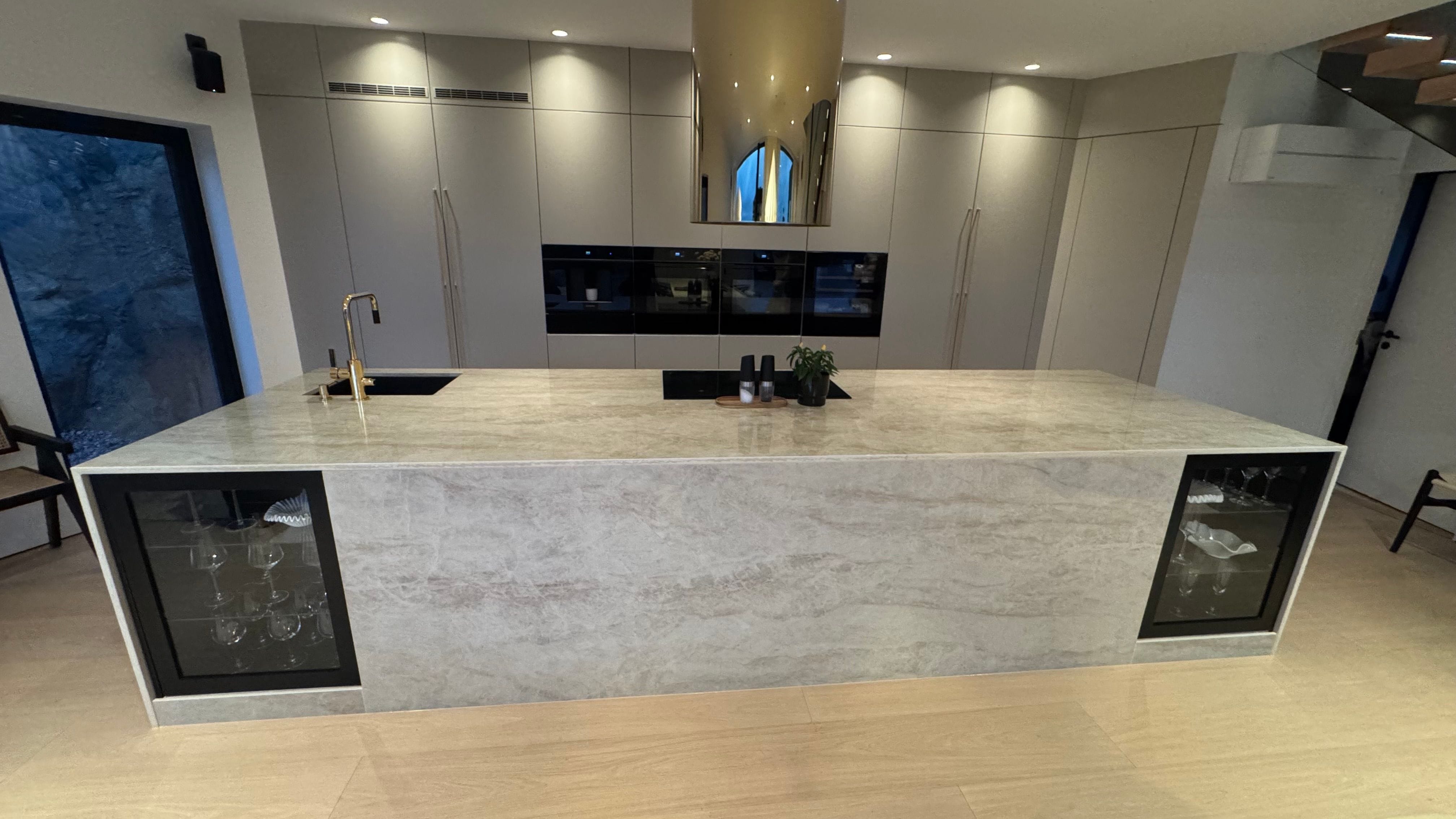Köksbänkskiva i Dekton Arga i Stora Höga