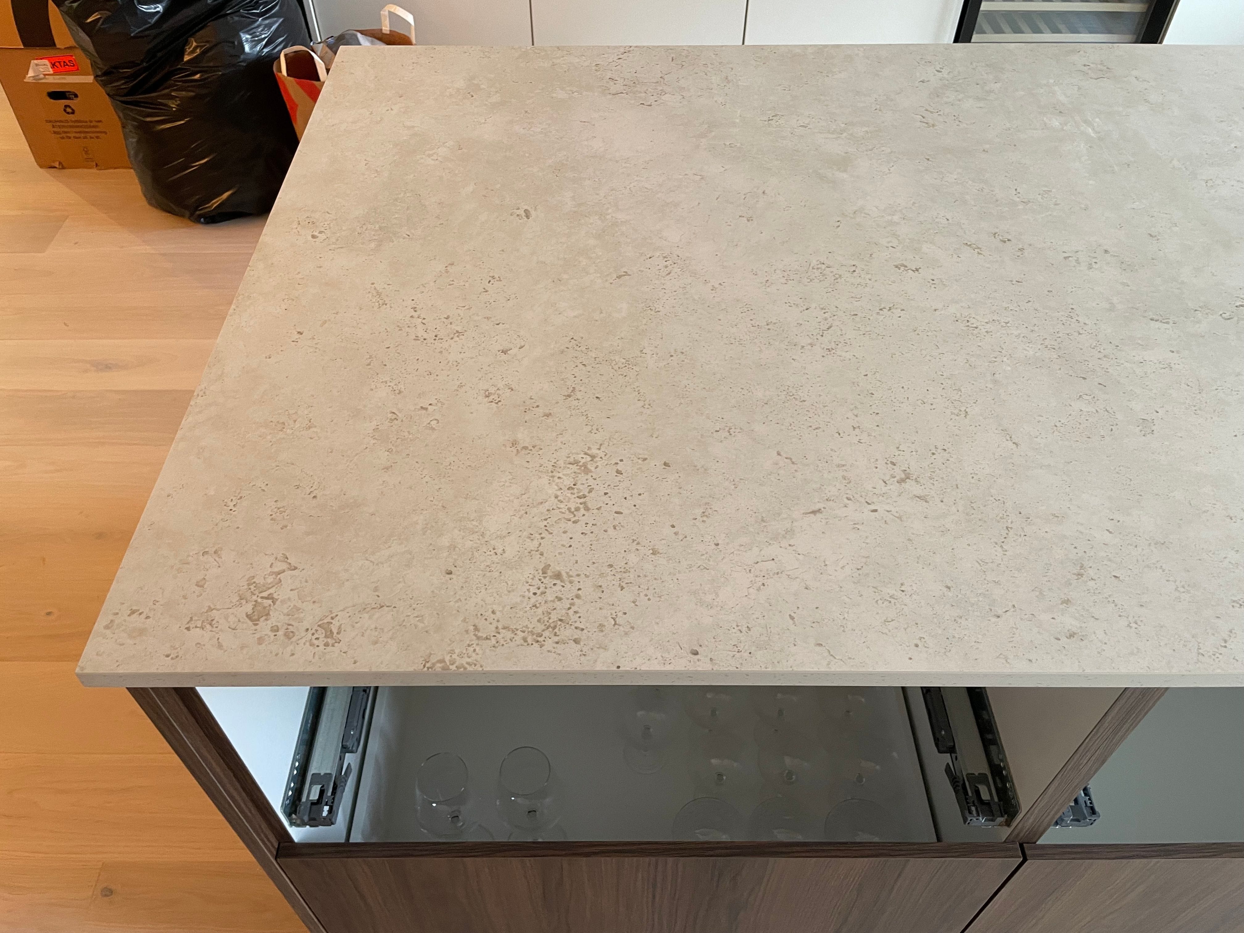 Köksbänkskiva i Dekton på Lidingö