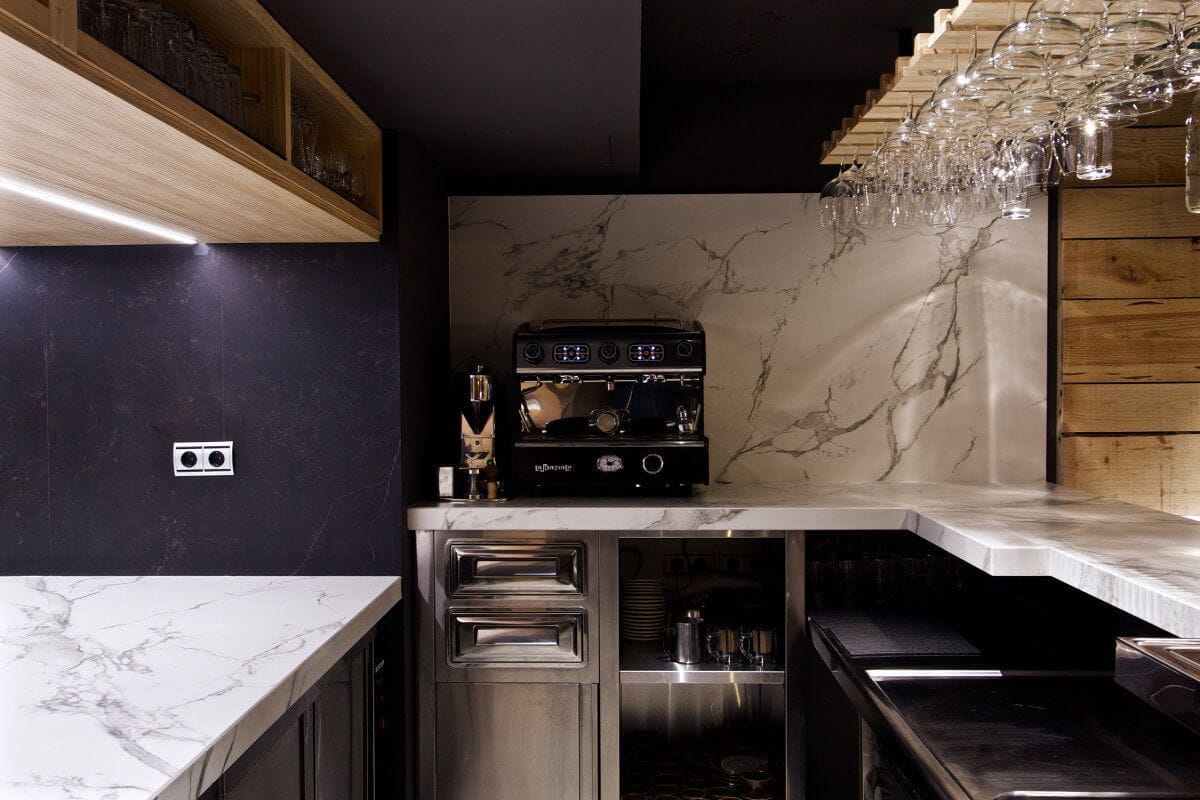 Dekton Aura 22