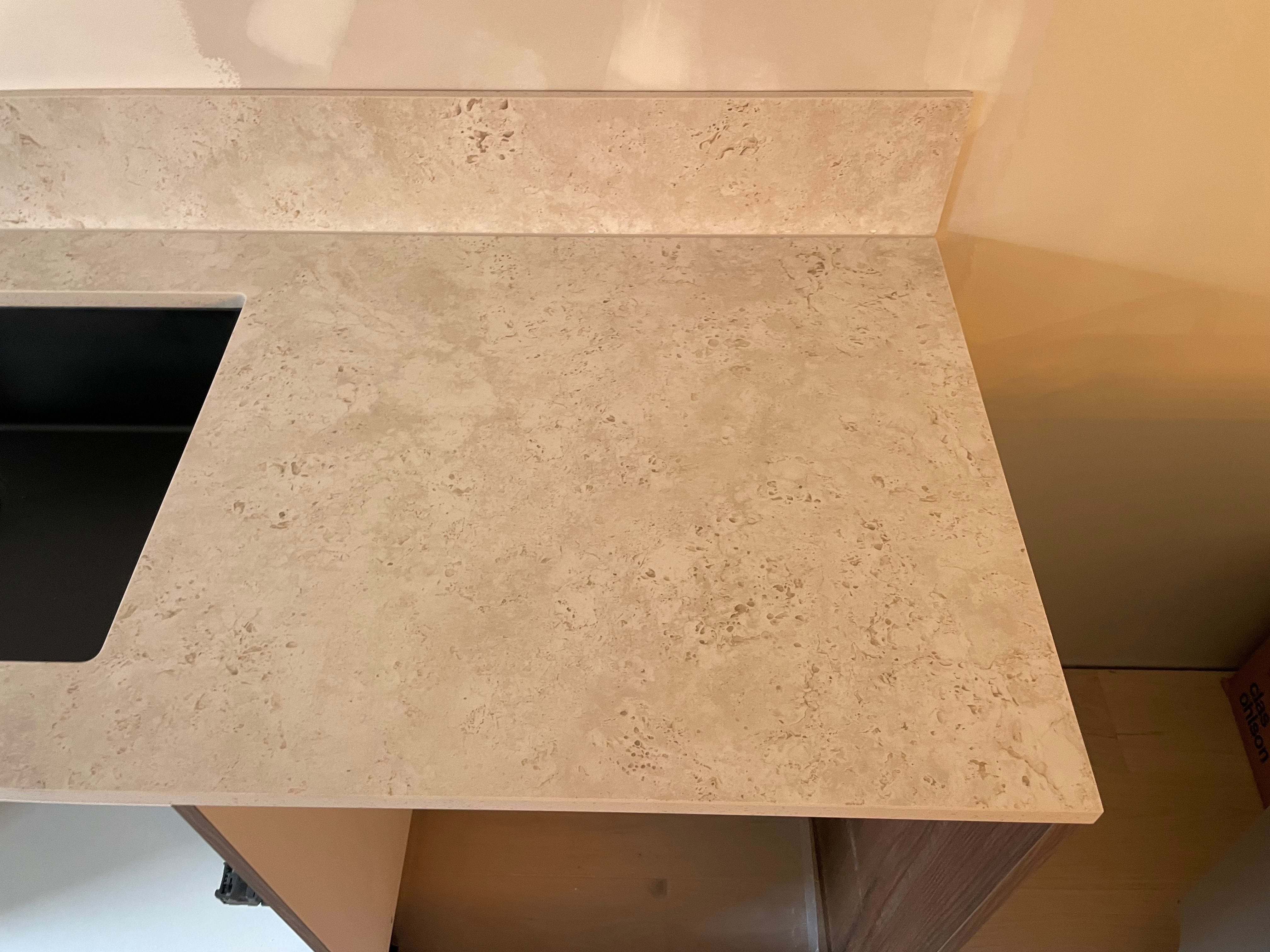 Köksbänkskiva i Dekton på Lidingö