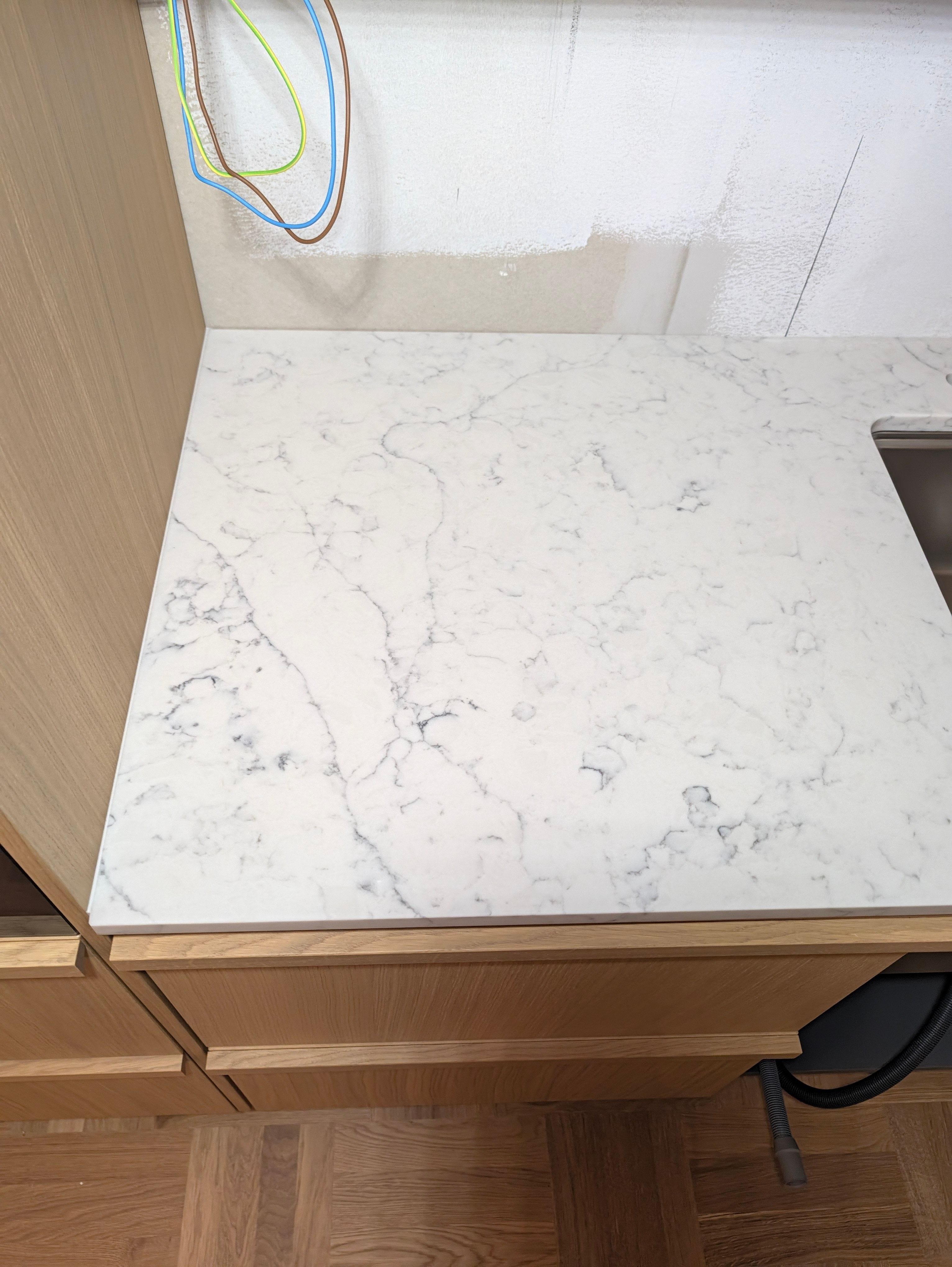 Köksbänkskiva i Malmö – Technistone Mystery White