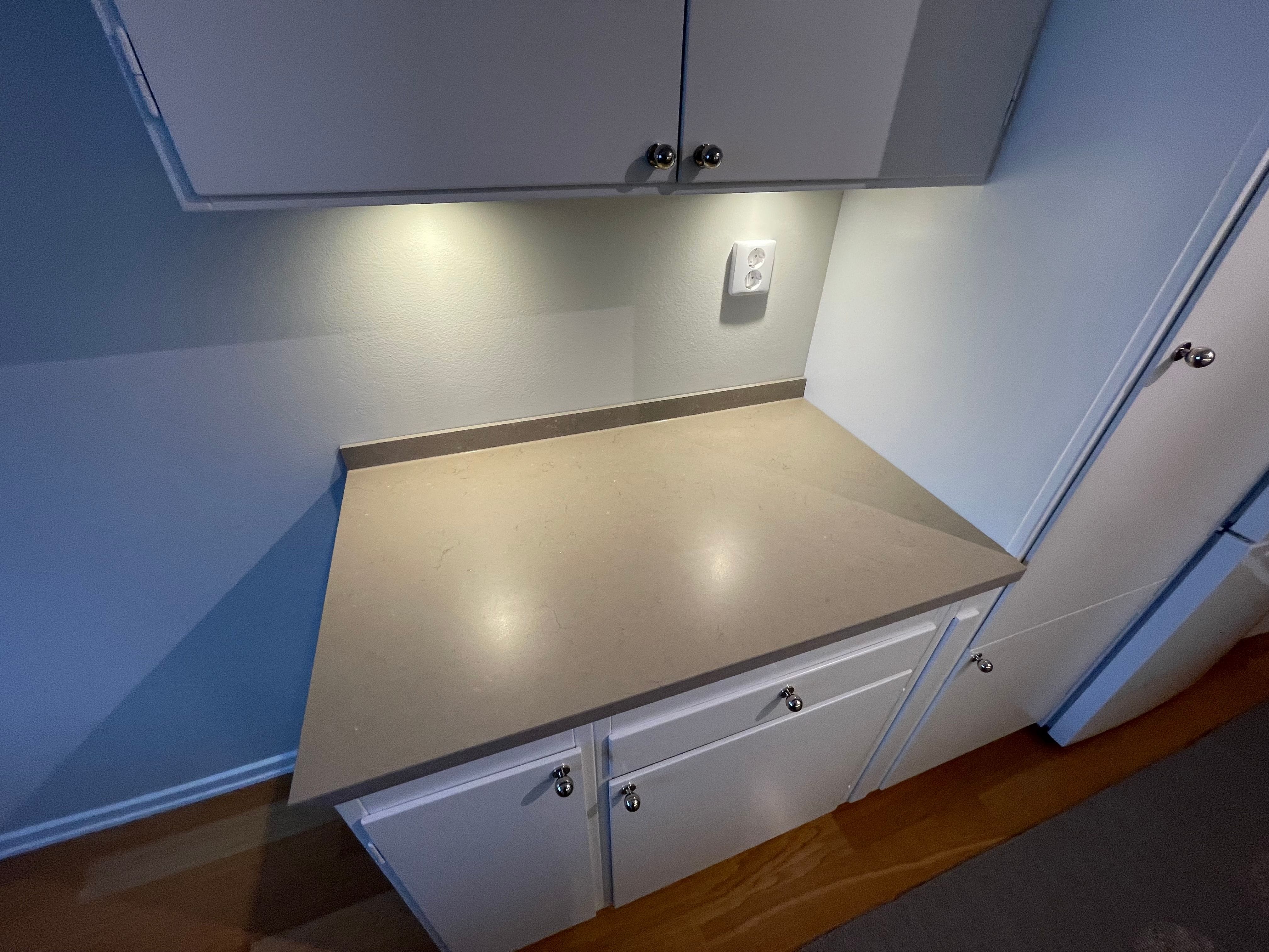 Köksbänkskiva i Silestone Coral Clay, Nacka