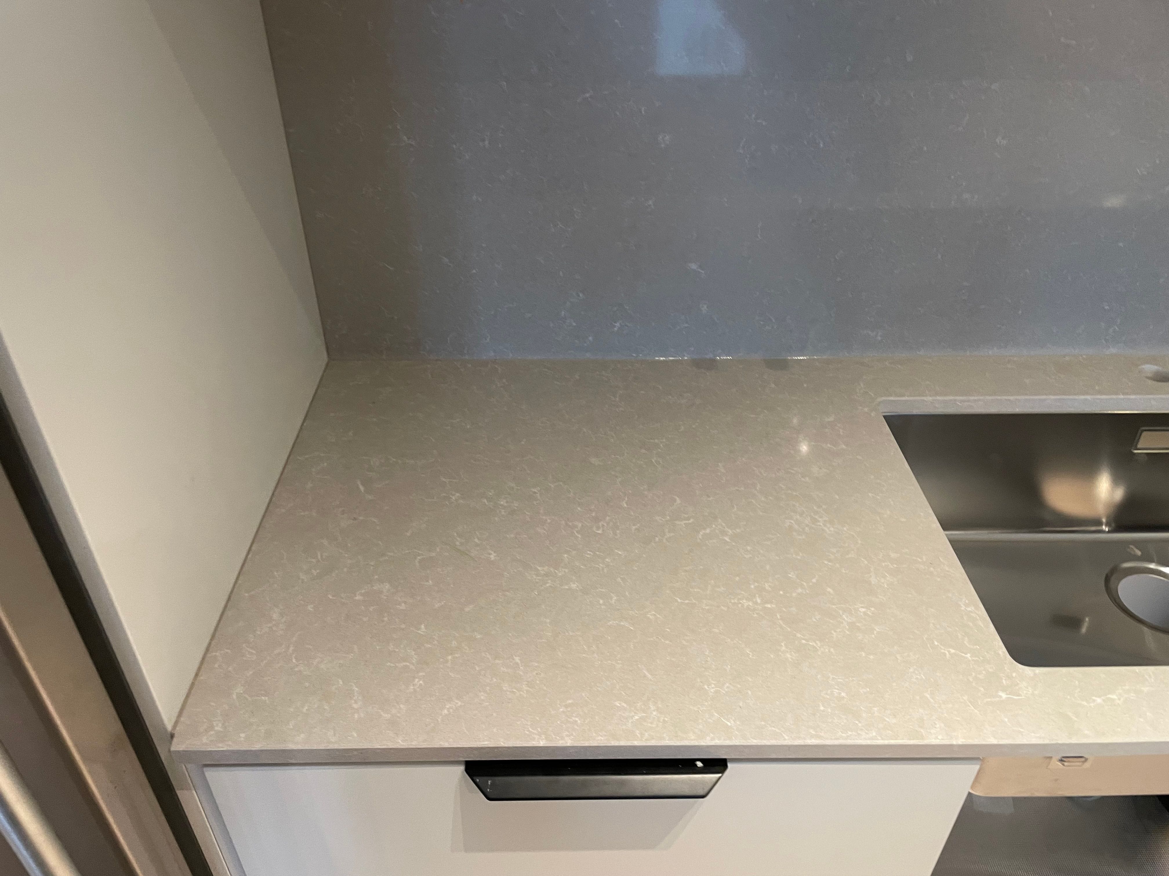 Köksbänkskiva i Stockholm – Technistone Noble Ivory White