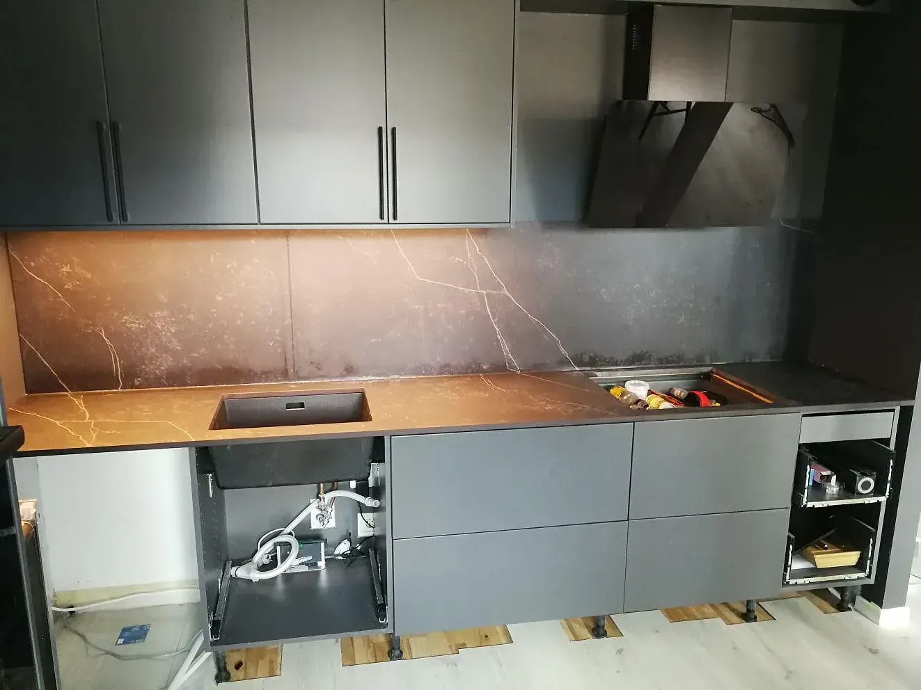 Projekt Dekton Kelya - Sundbyberg.