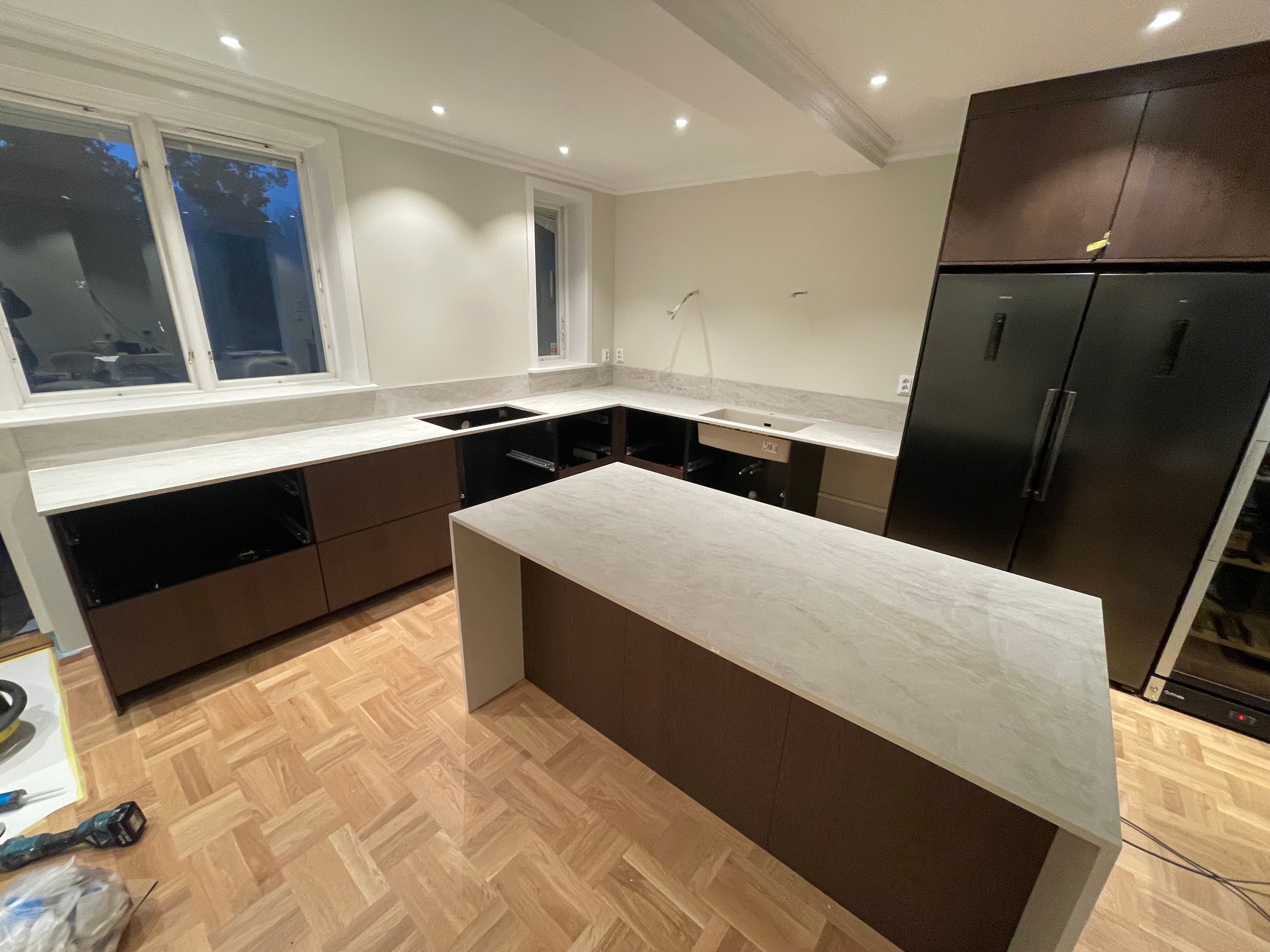 Köksbänkskiva i Dekton Nara i Sundbyberg