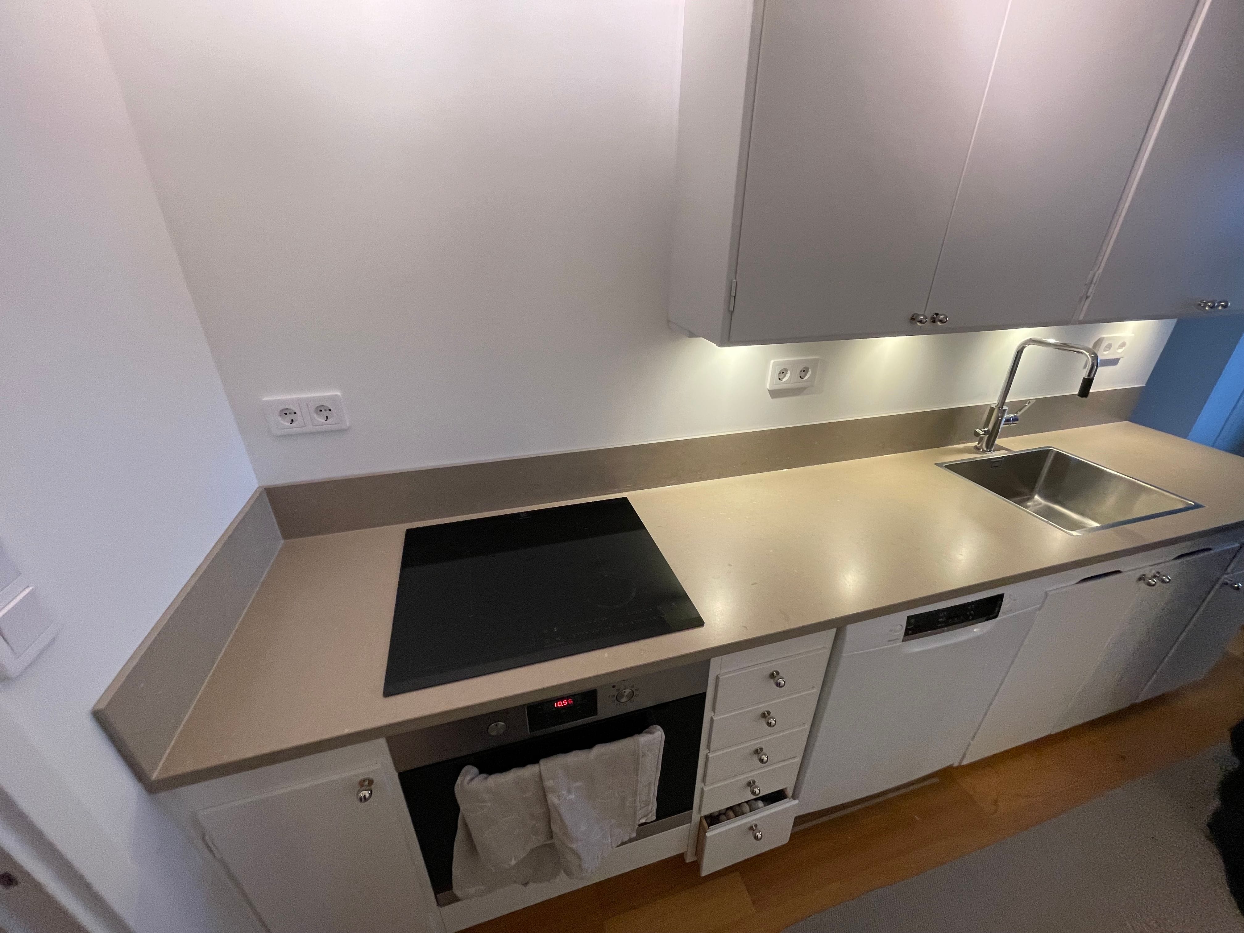 Köksbänkskiva i Silestone Coral Clay, Nacka