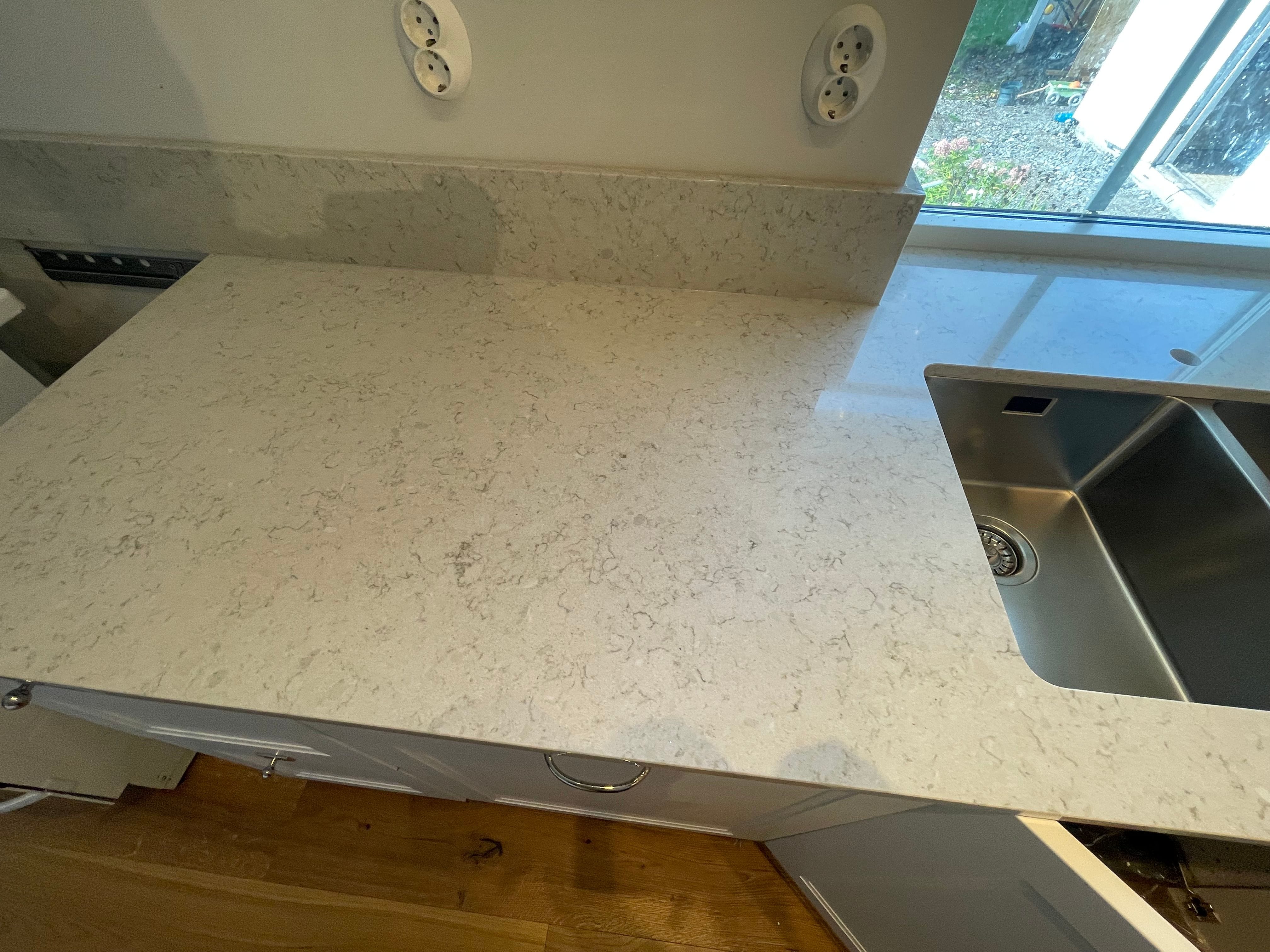 Köksbänkskiva i Tyresö – Technistone Wild Yucca