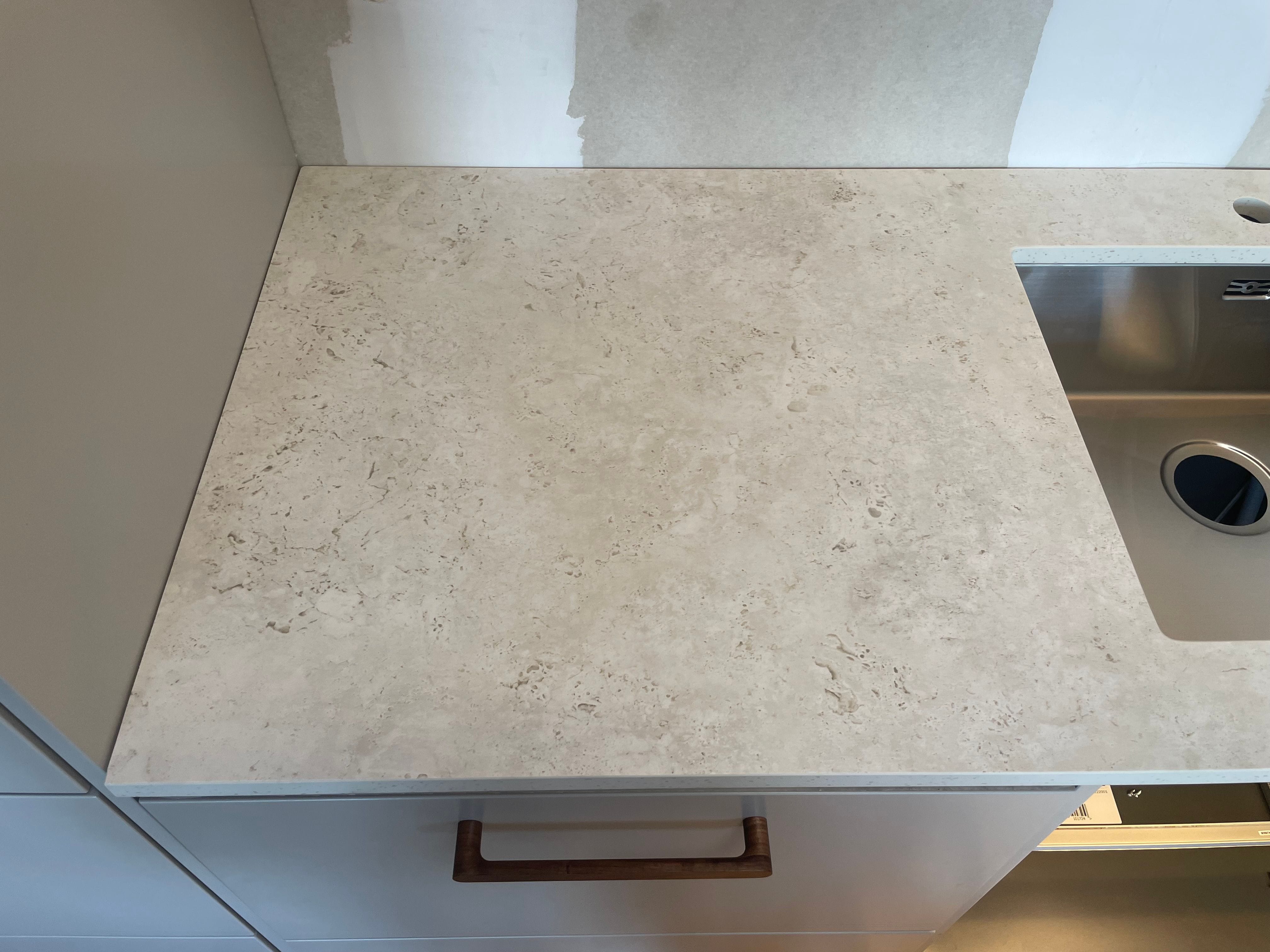 Köksbänkskiva i Dekton i Sollentuna