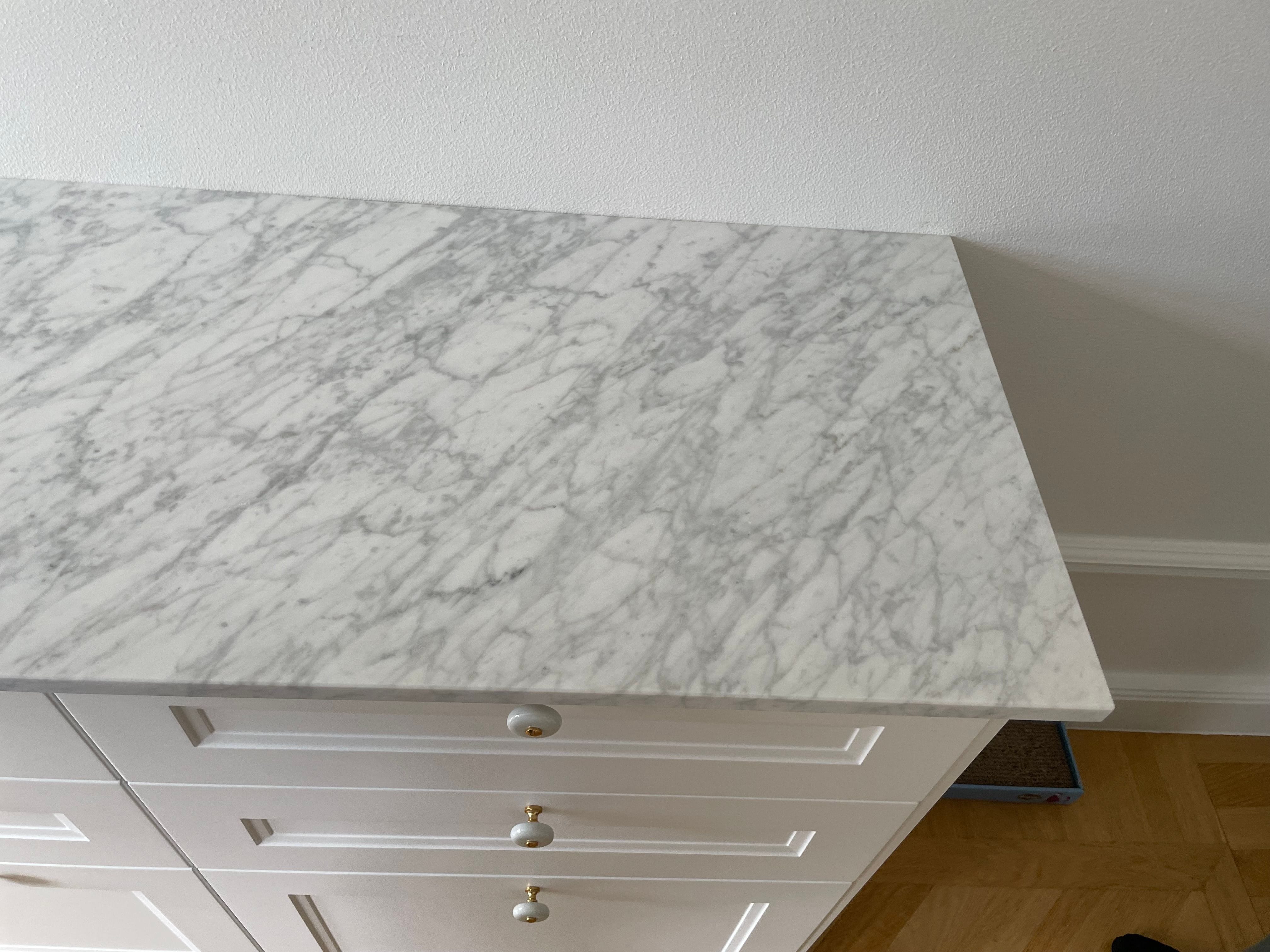 Carrara C köksbänkskiva i Stockholm