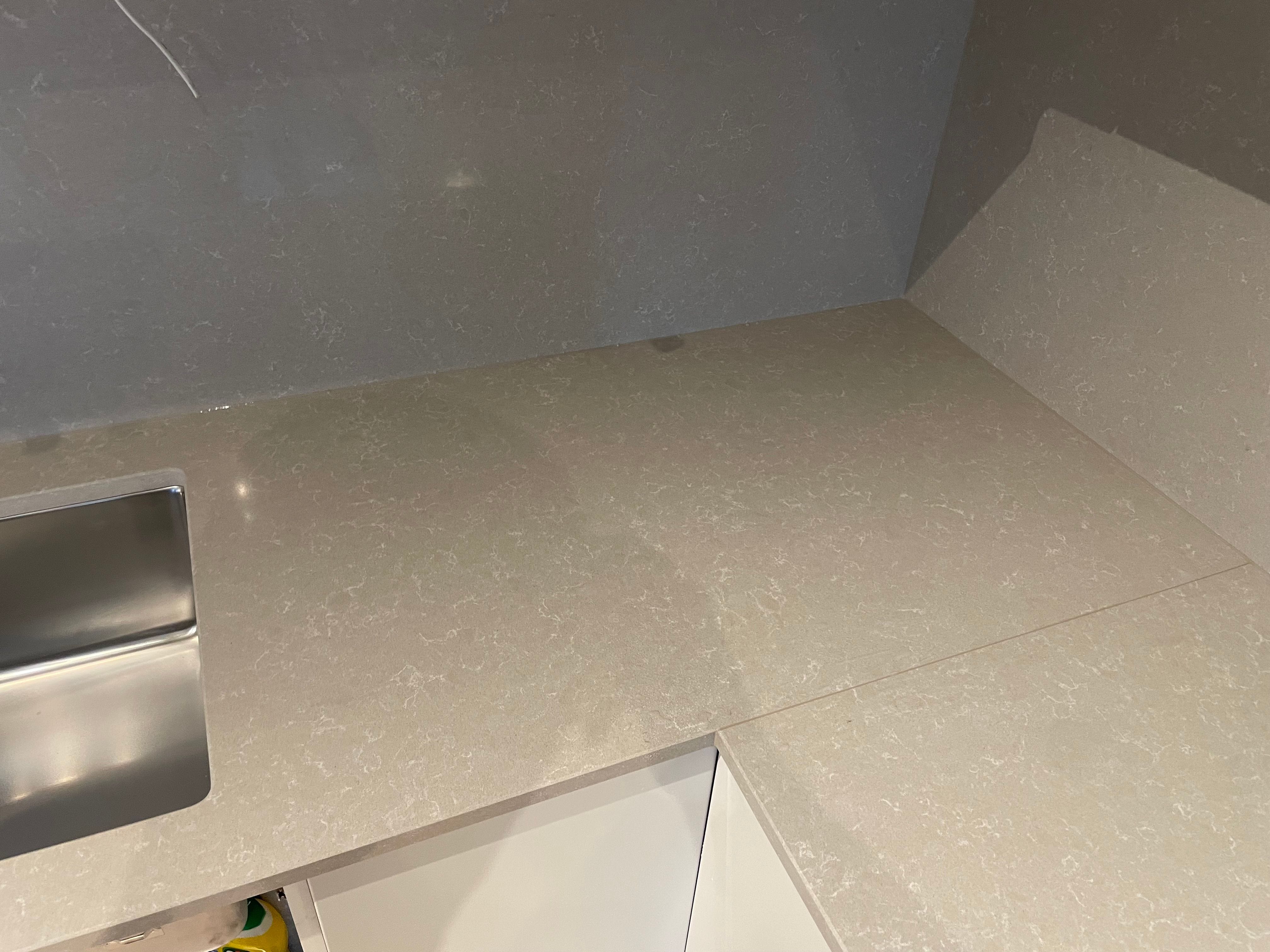 Köksbänkskiva i Stockholm – Technistone Noble Ivory White