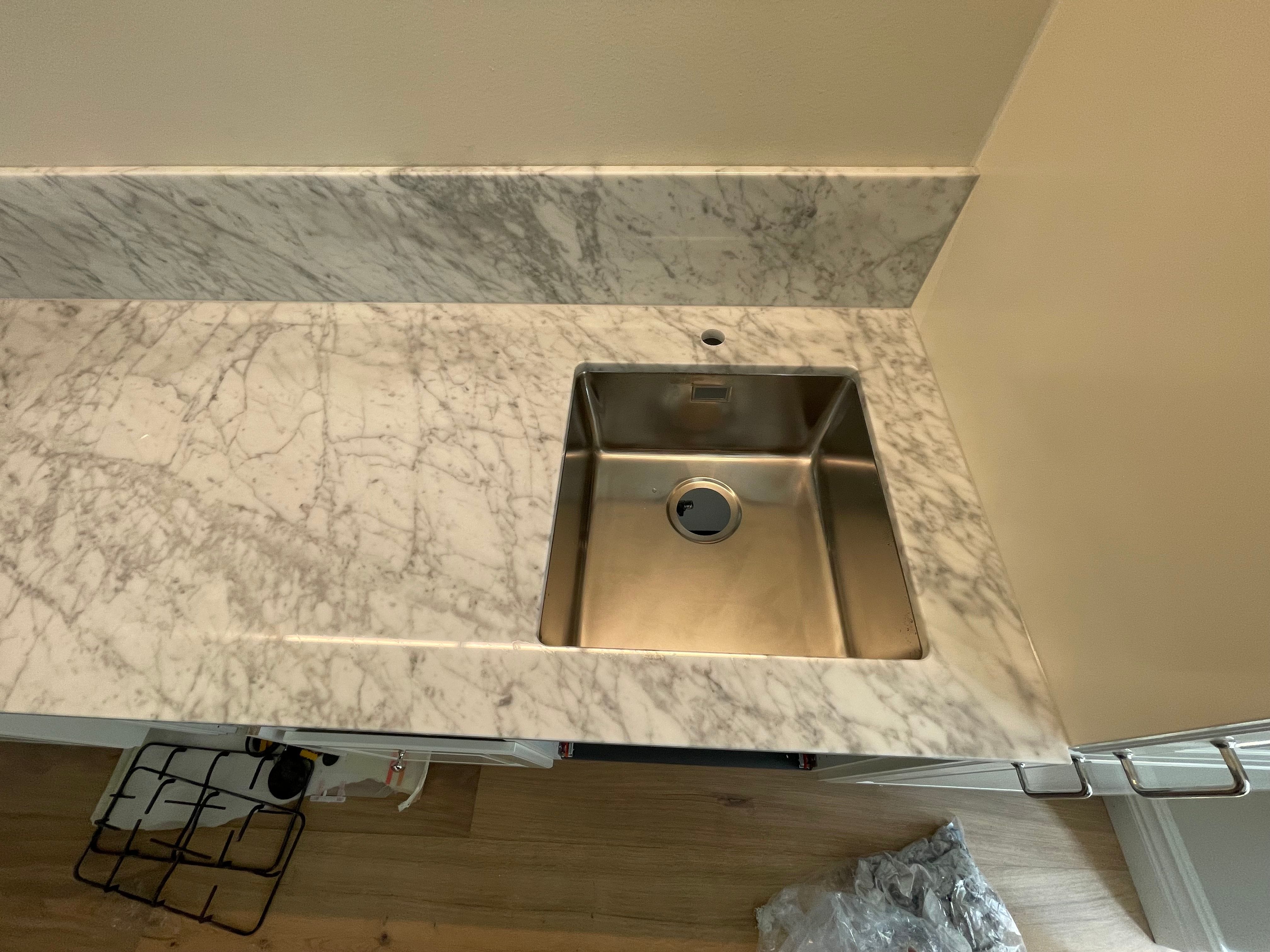 Carrara C köksbänkskiva i Stockholm