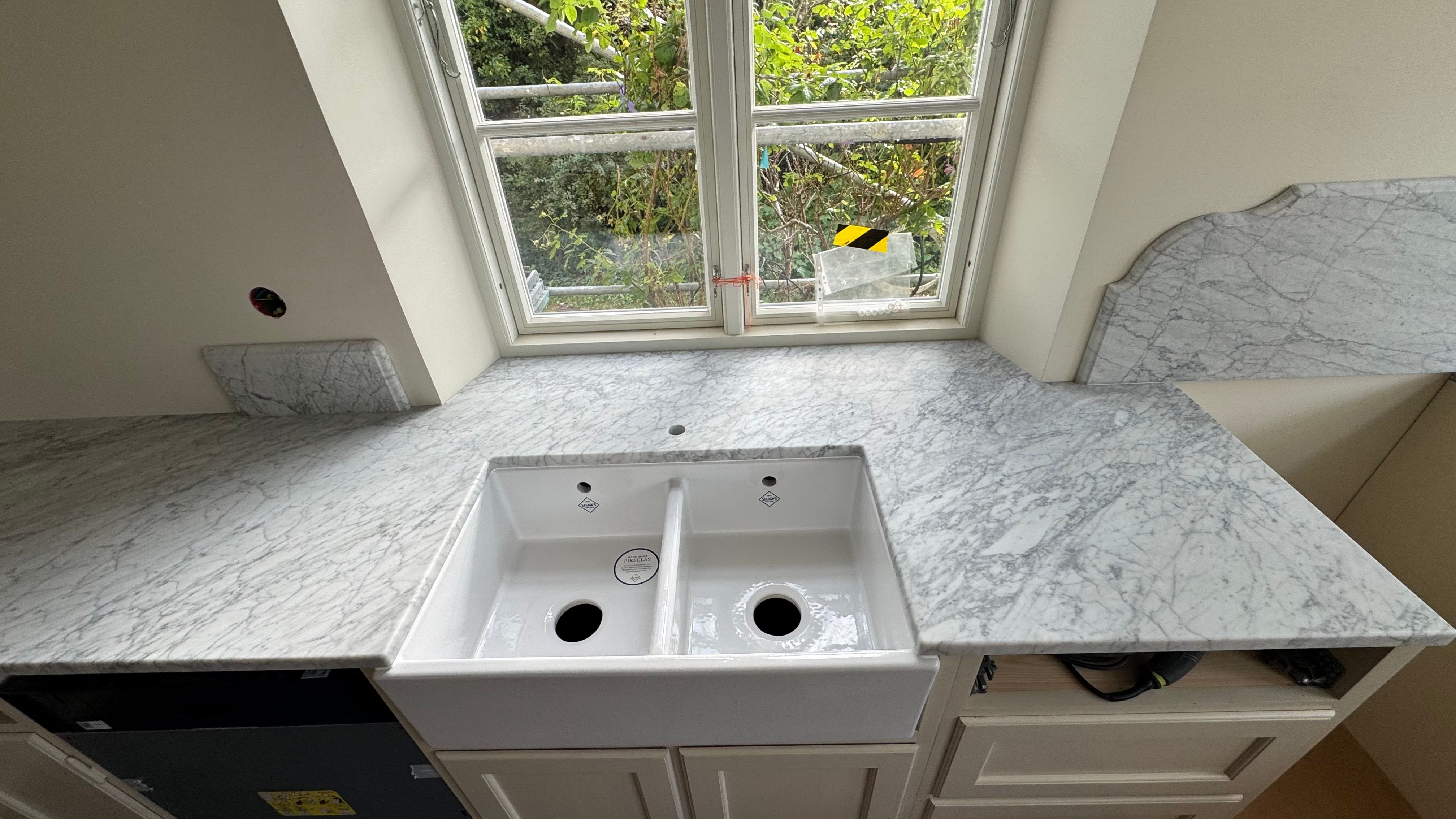 Carrara C köksbänkskiva i Malmö