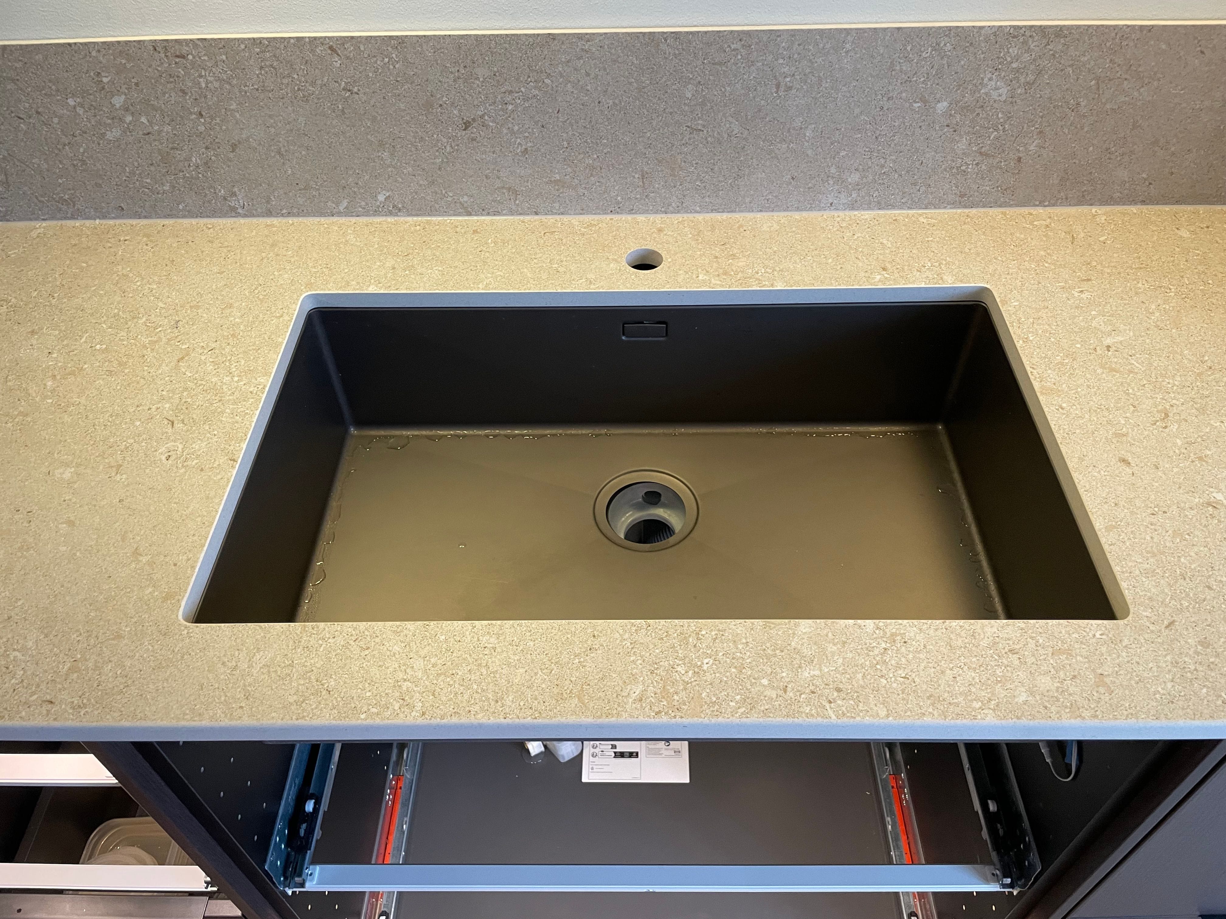 Köksbänkskiva i Dekton Avorio – Stockholm