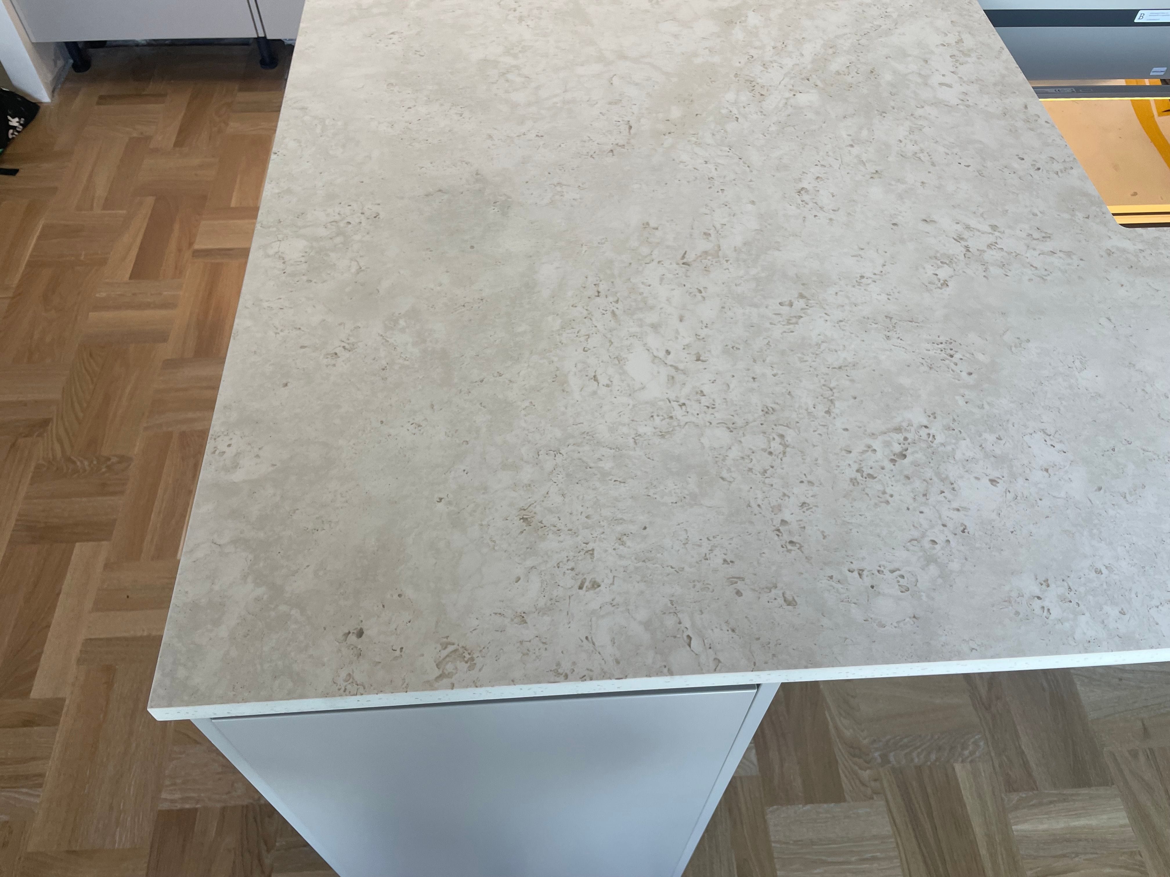 Köksbänkskiva i Dekton i Sollentuna