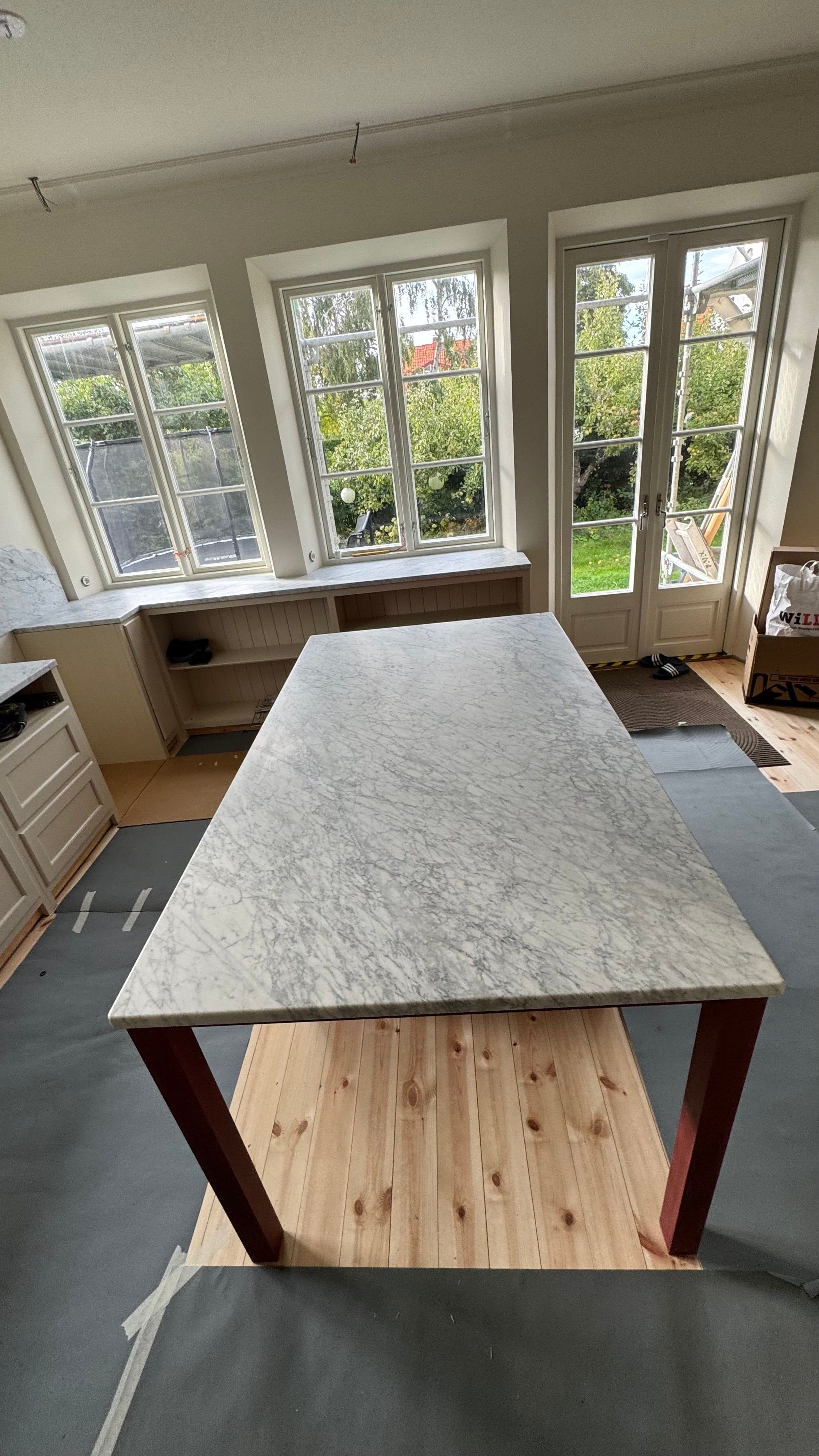 Carrara C köksbänkskiva i Malmö