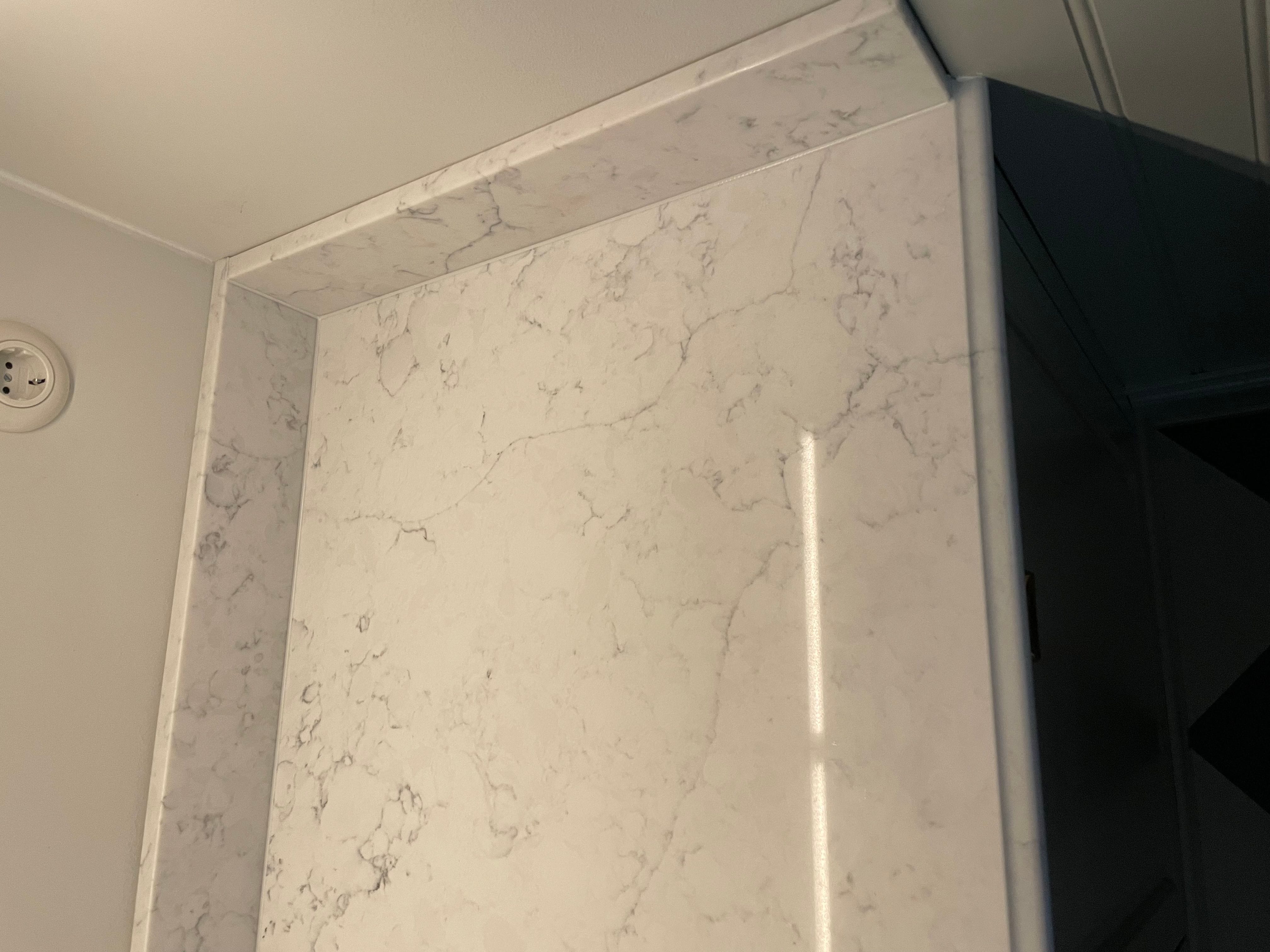 Köksbänkskiva i Sundbyberg – Mystery White