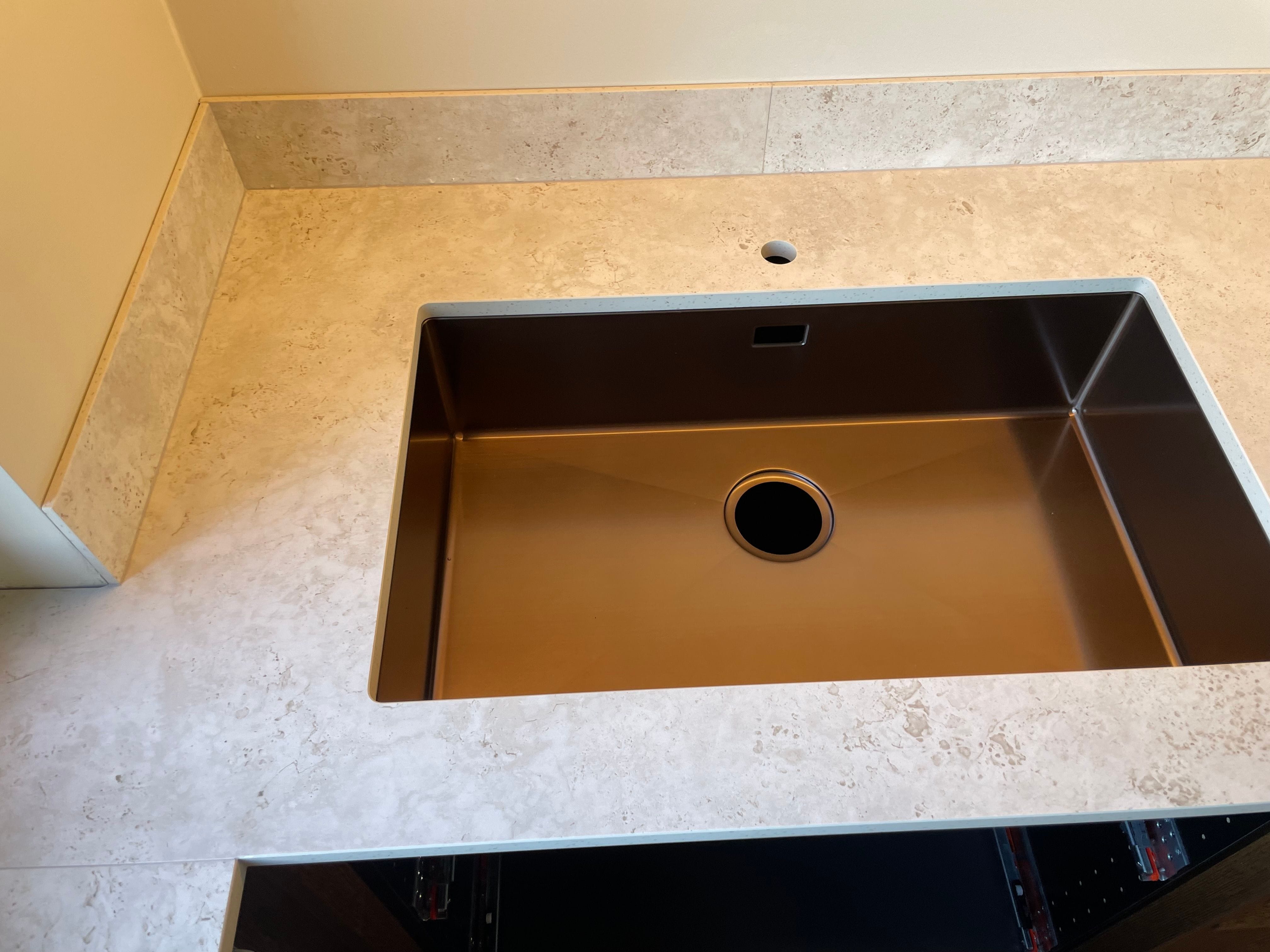 Köksbänkskiva i Dekton i Stockholm