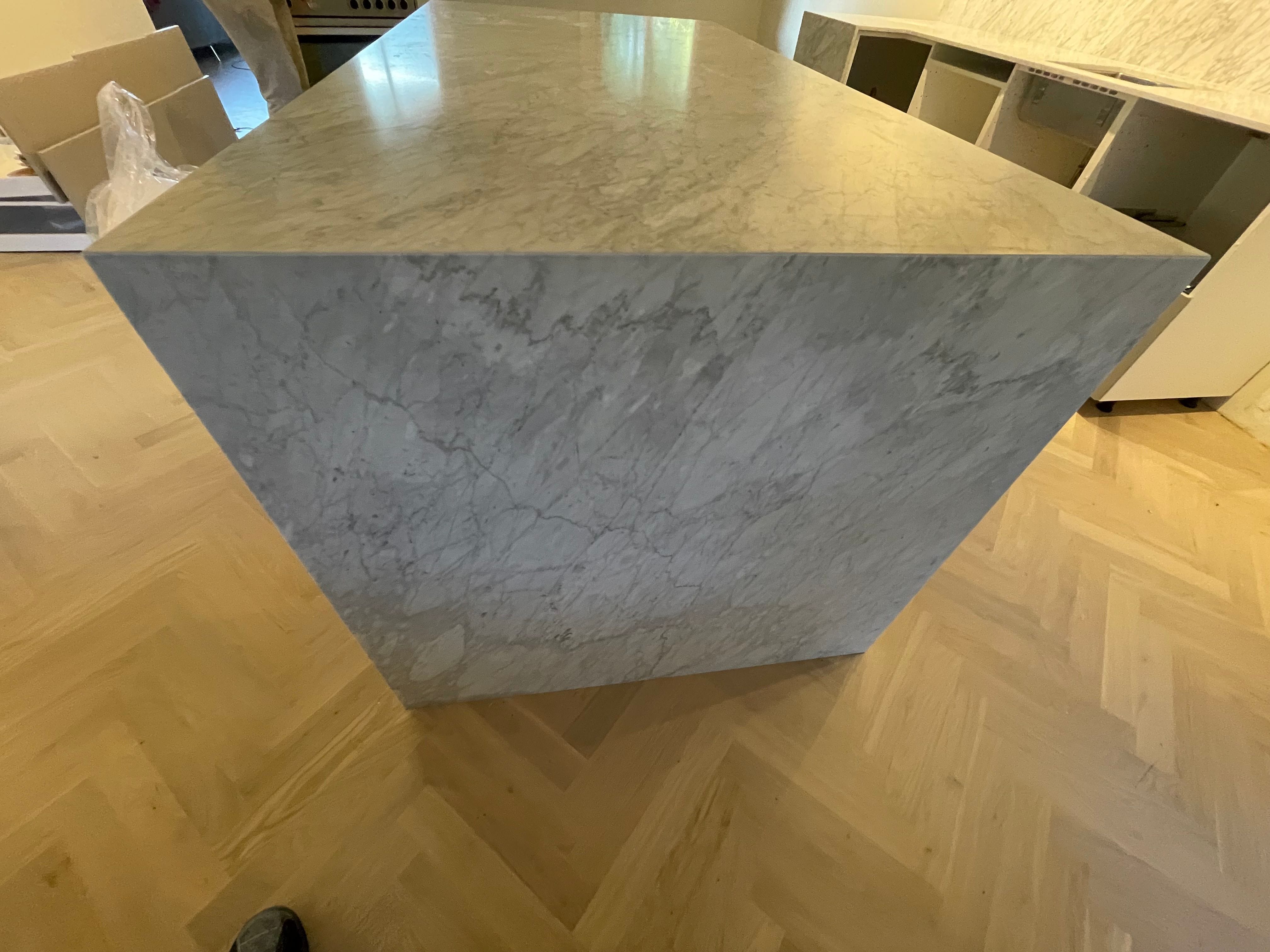 Carrara C köksbänkskiva i Lidingö