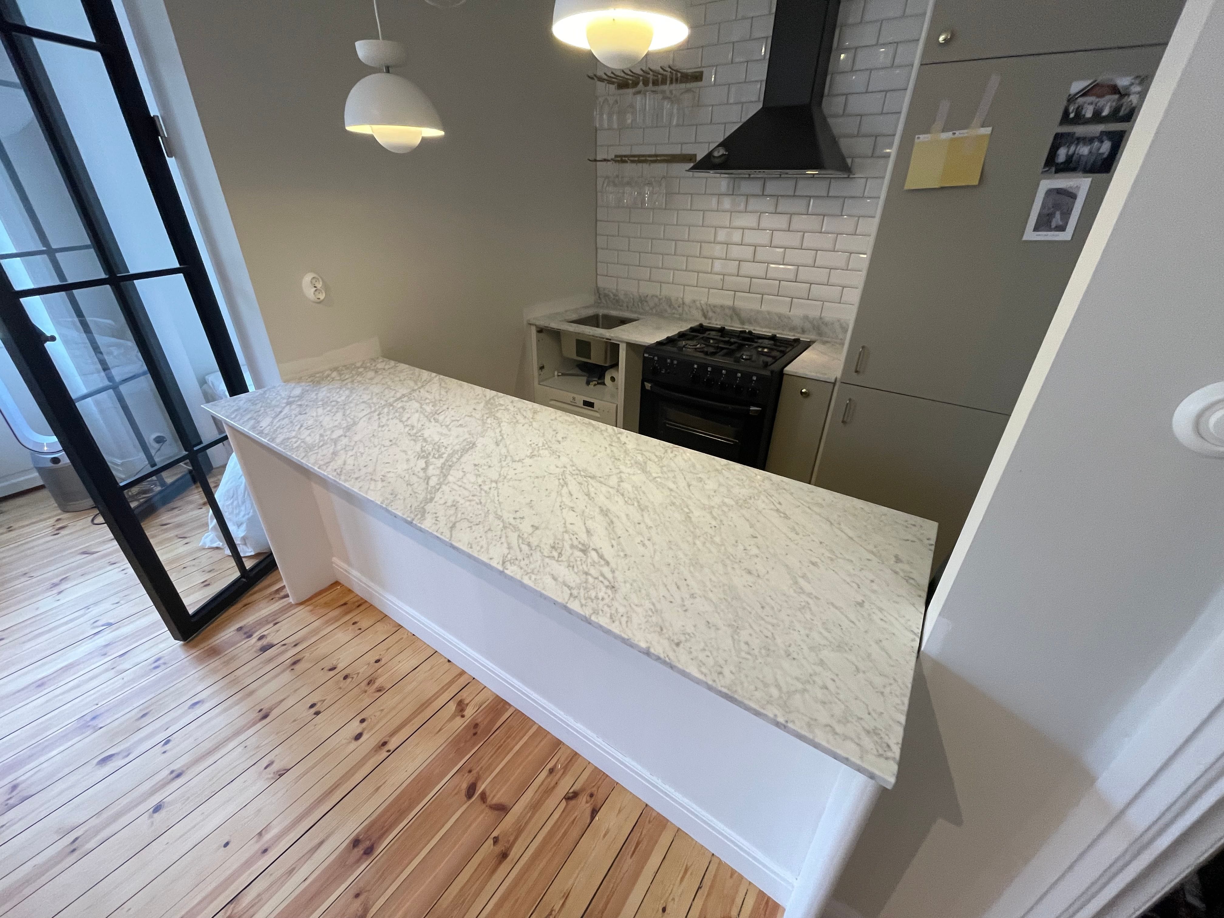 Carrara C köksbänkskiva i Stockholm