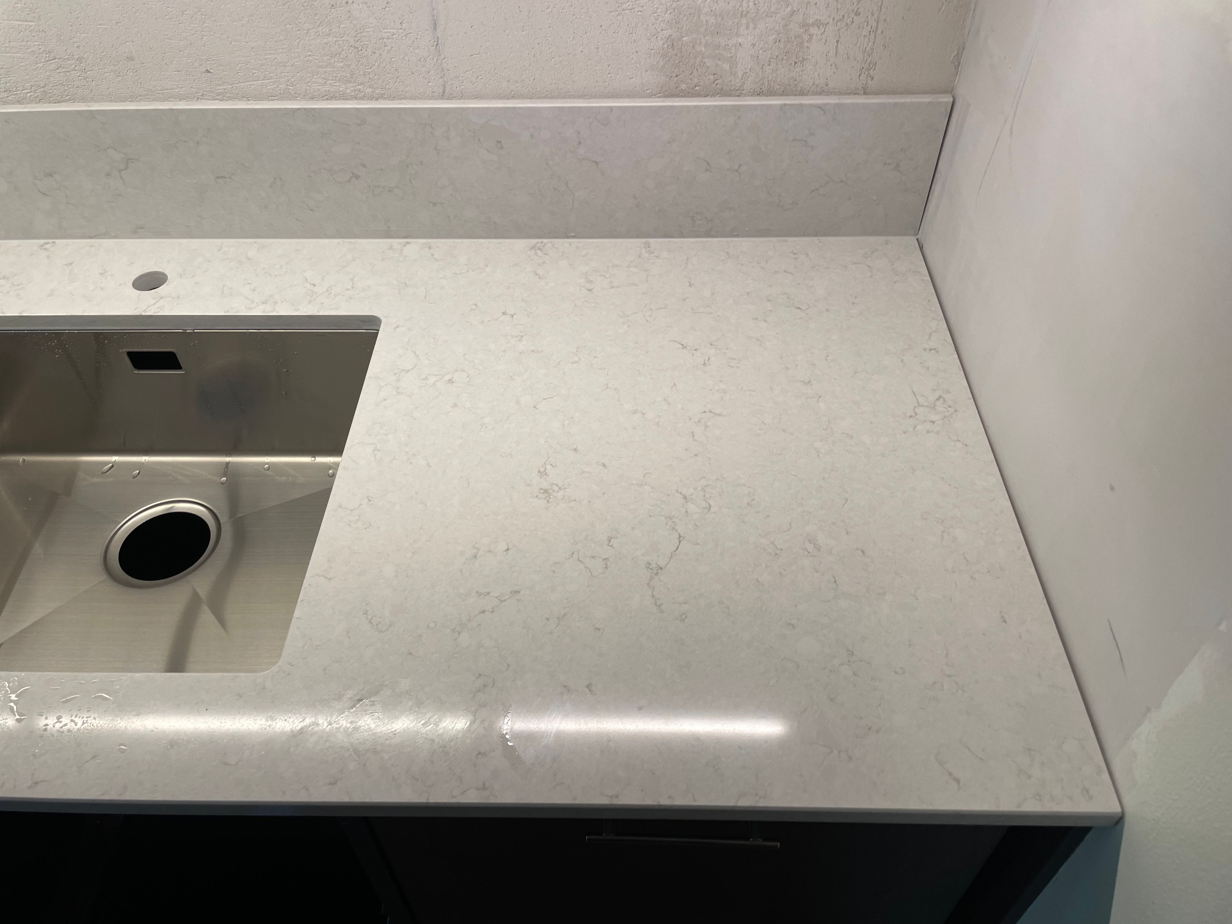 Köksbänkskiva i Silestone Snowy Ibiza, Johanneshov